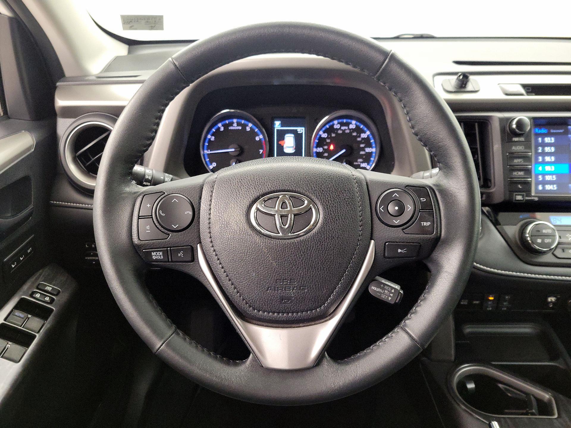 Thumbnail: 2017 Toyota RAV4 - 10