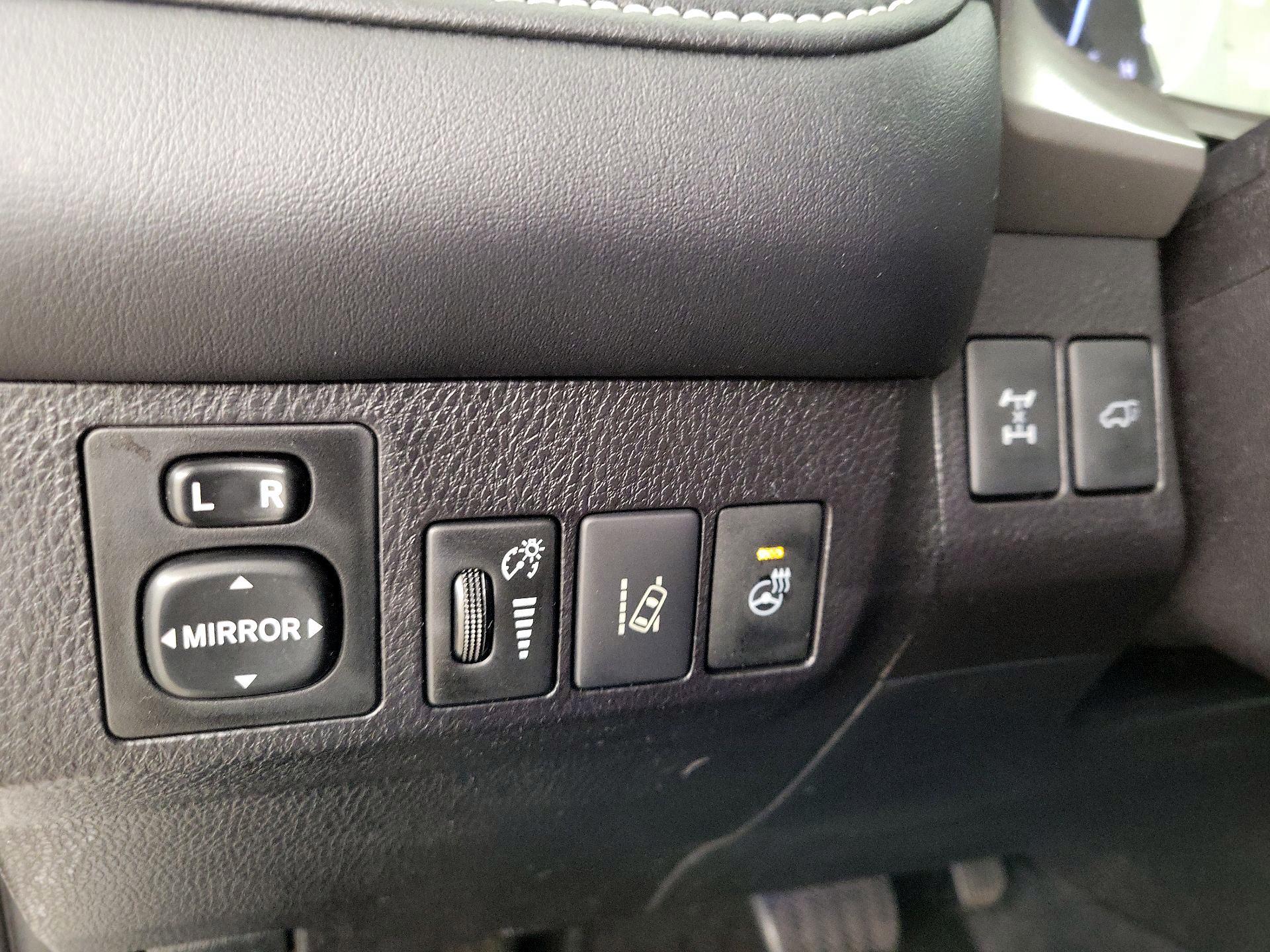 Thumbnail: 2017 Toyota RAV4 - 13