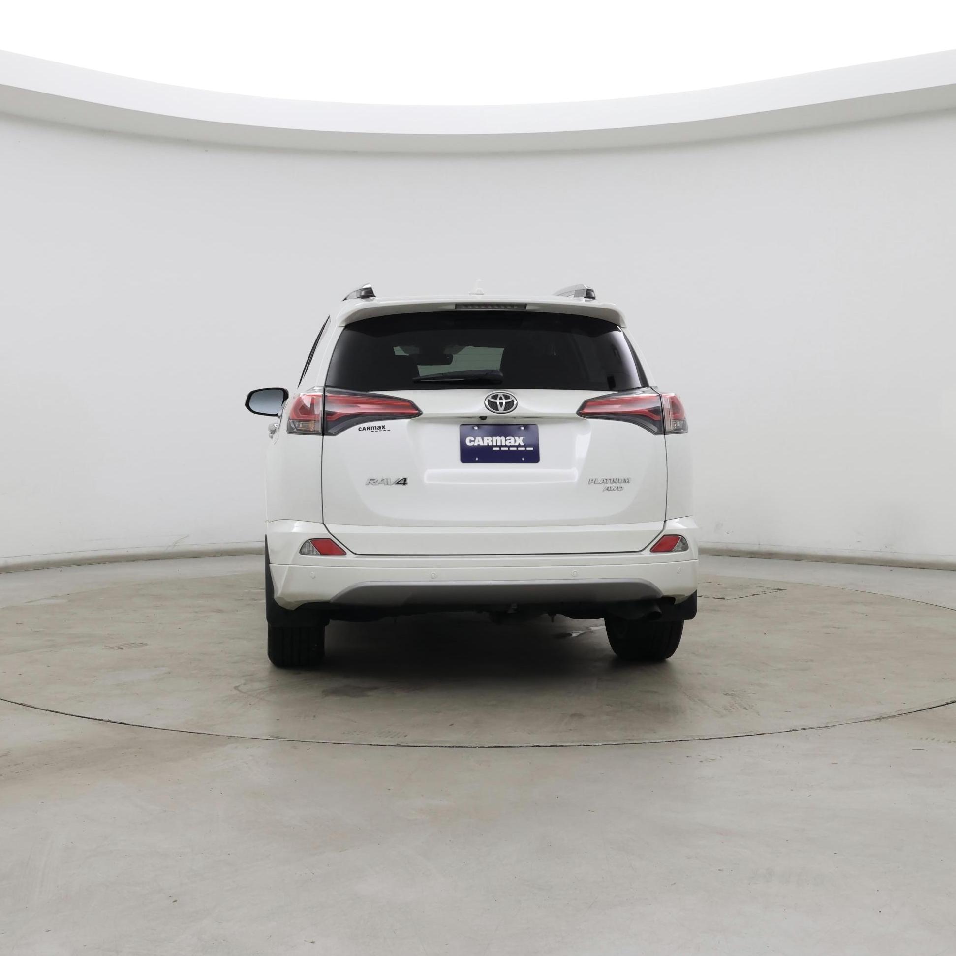 Thumbnail: 2017 Toyota RAV4 - 6