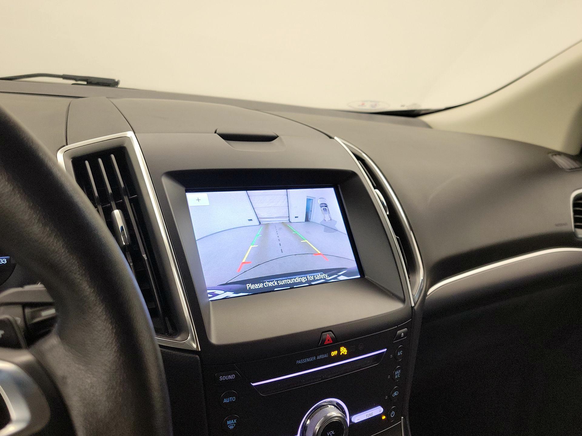 Thumbnail: 2019 Ford Edge - 14