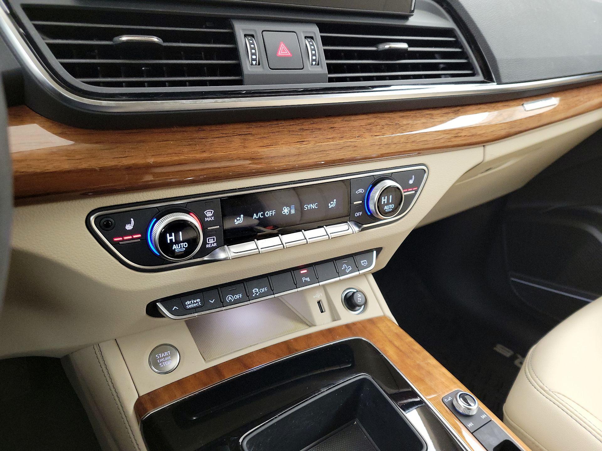 Thumbnail: 2023 Audi Q5 - 17