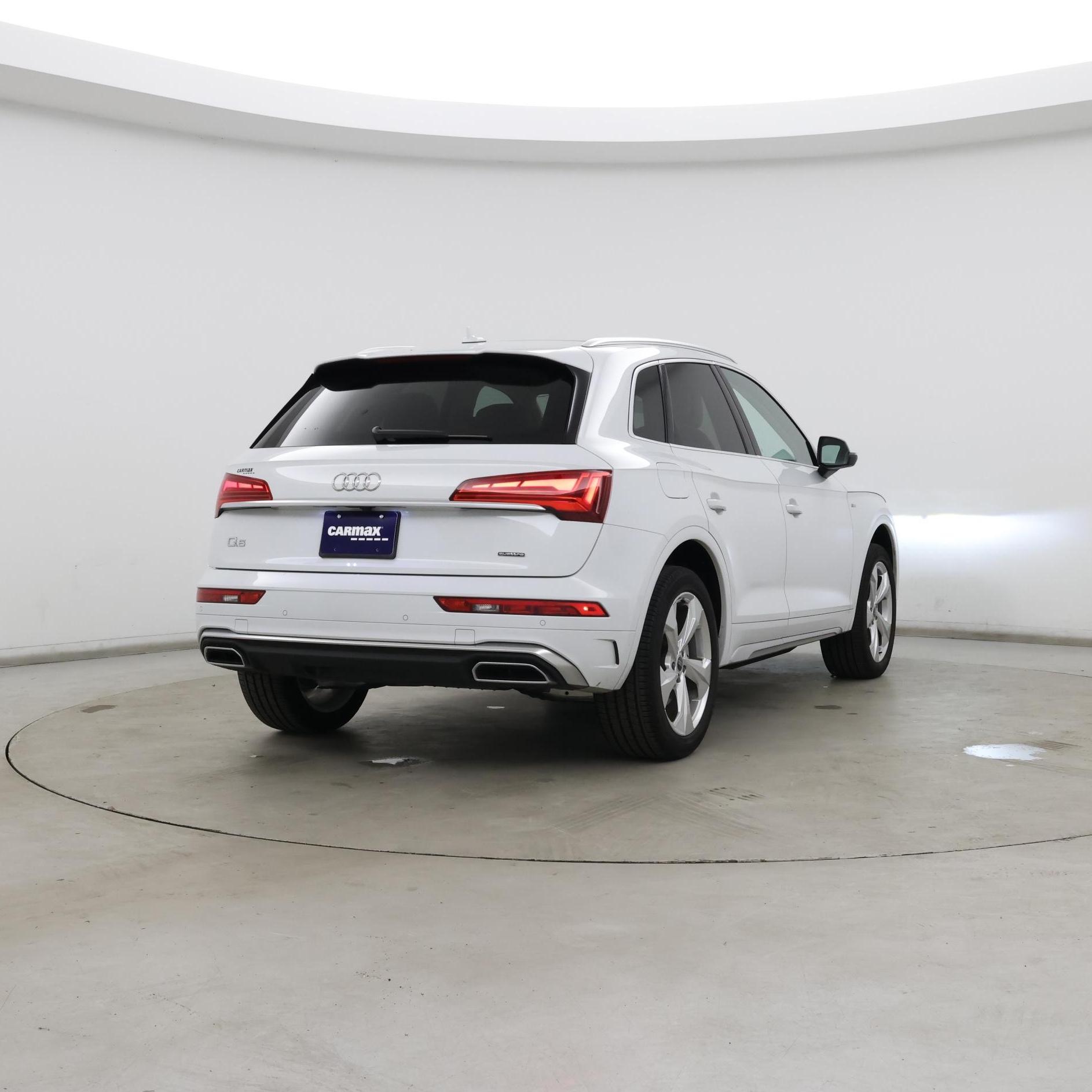 Thumbnail: 2023 Audi Q5 - 8