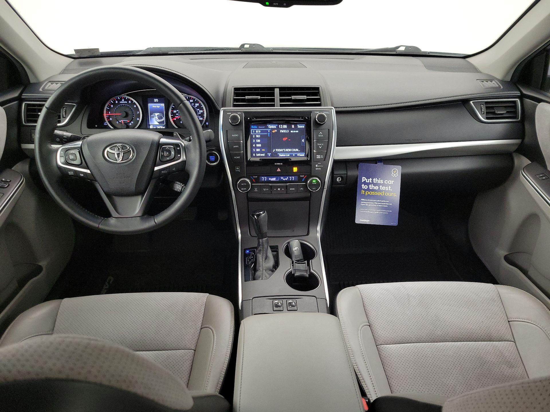 Thumbnail: 2017 Toyota Camry - 9