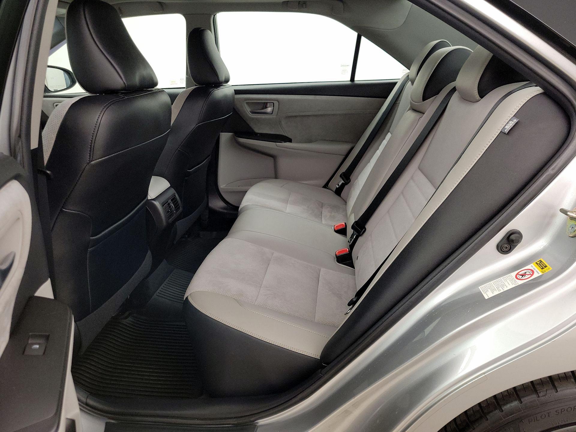 Thumbnail: 2017 Toyota Camry - 20