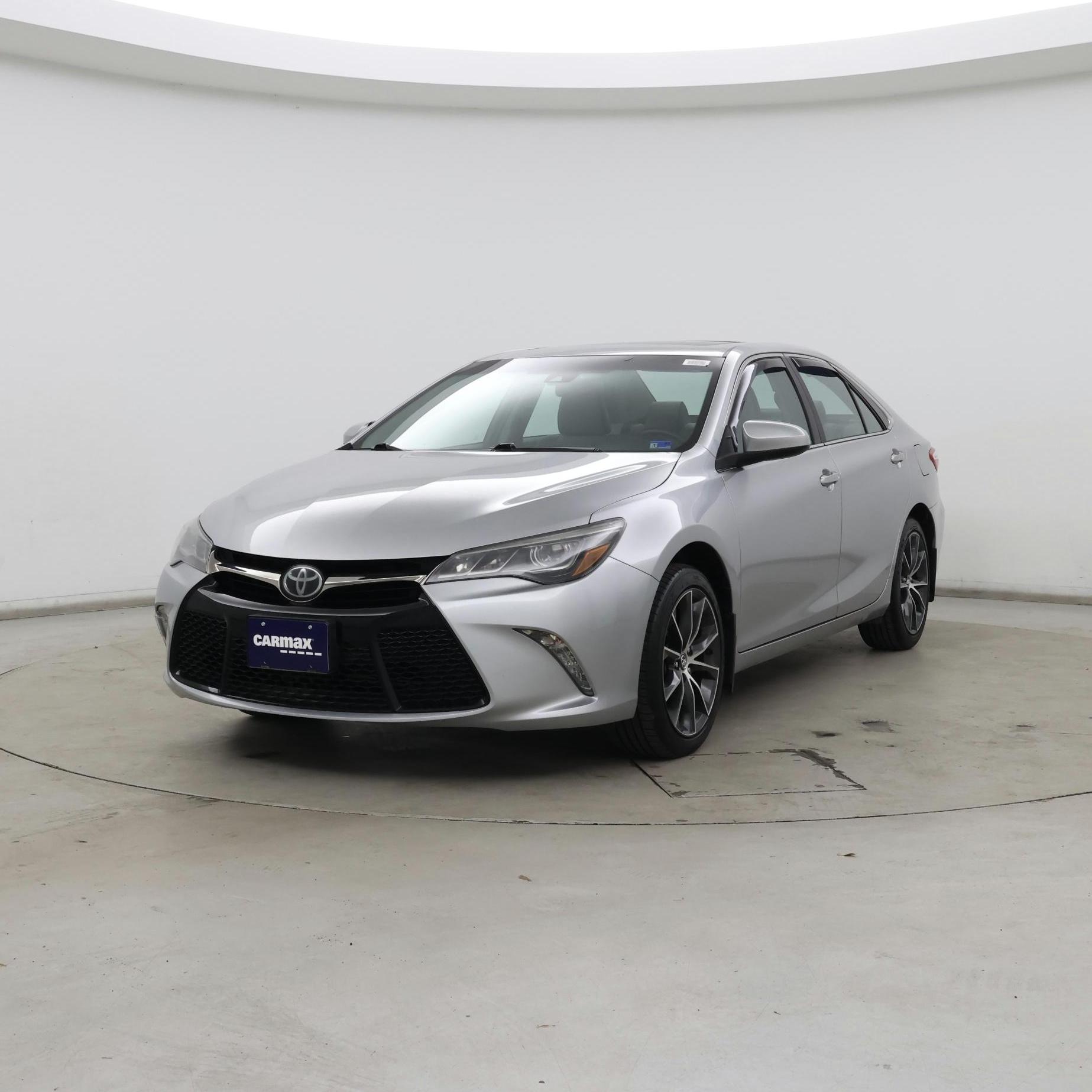 Thumbnail: 2017 Toyota Camry - 4