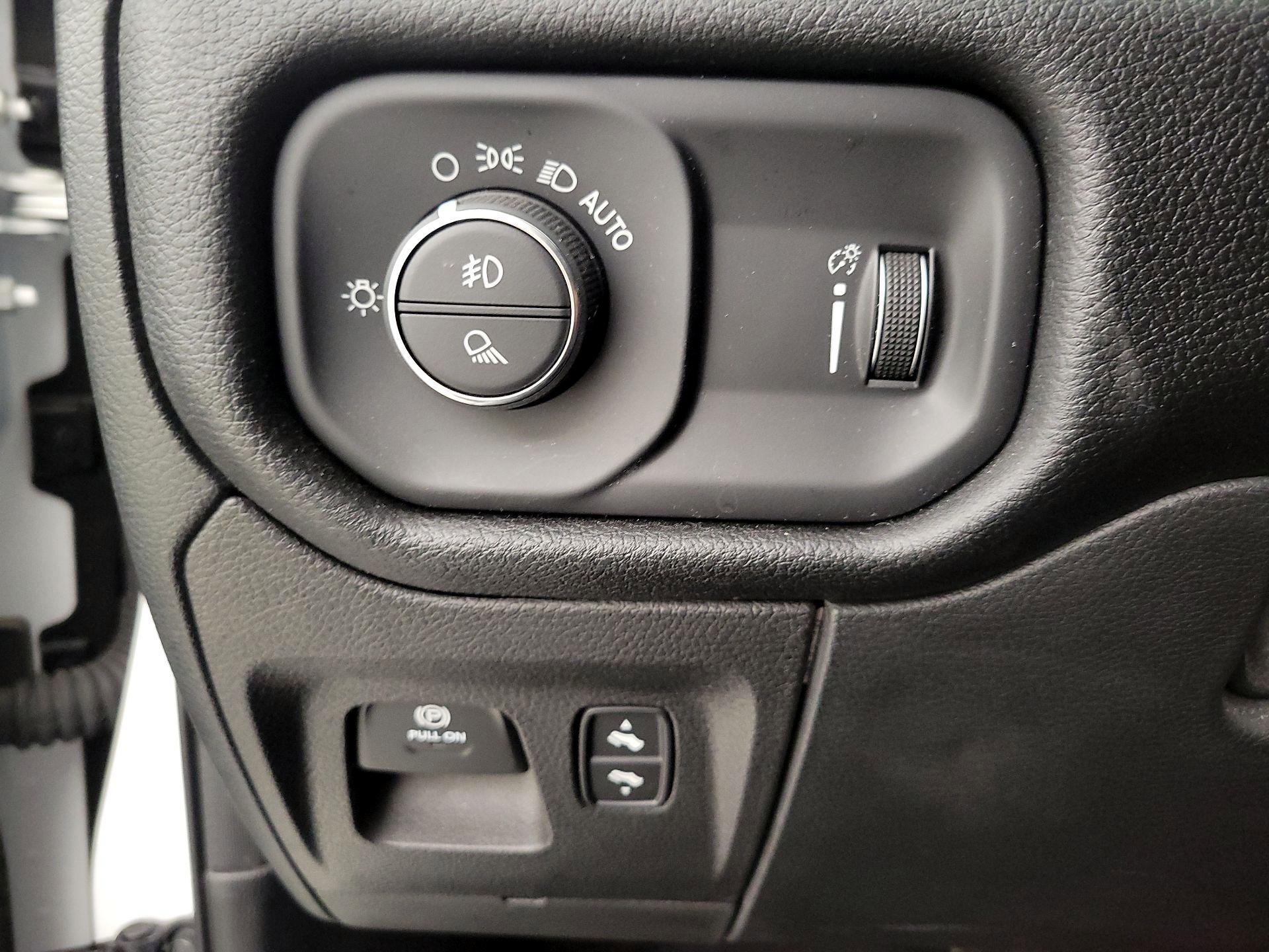 Thumbnail: 2022 RAM 1500 - 13