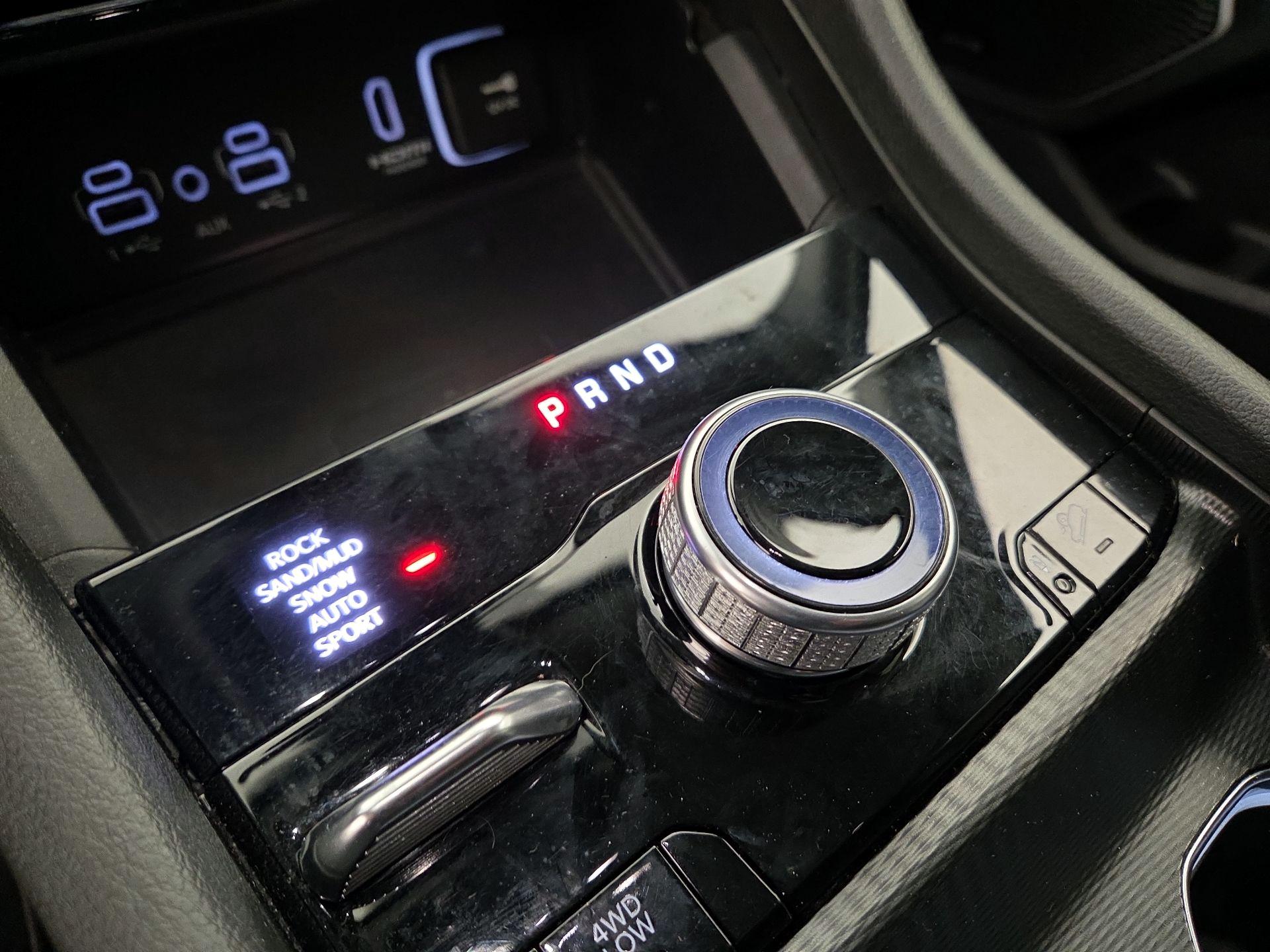 Thumbnail: 2023 Jeep Grand Cherokee - 16