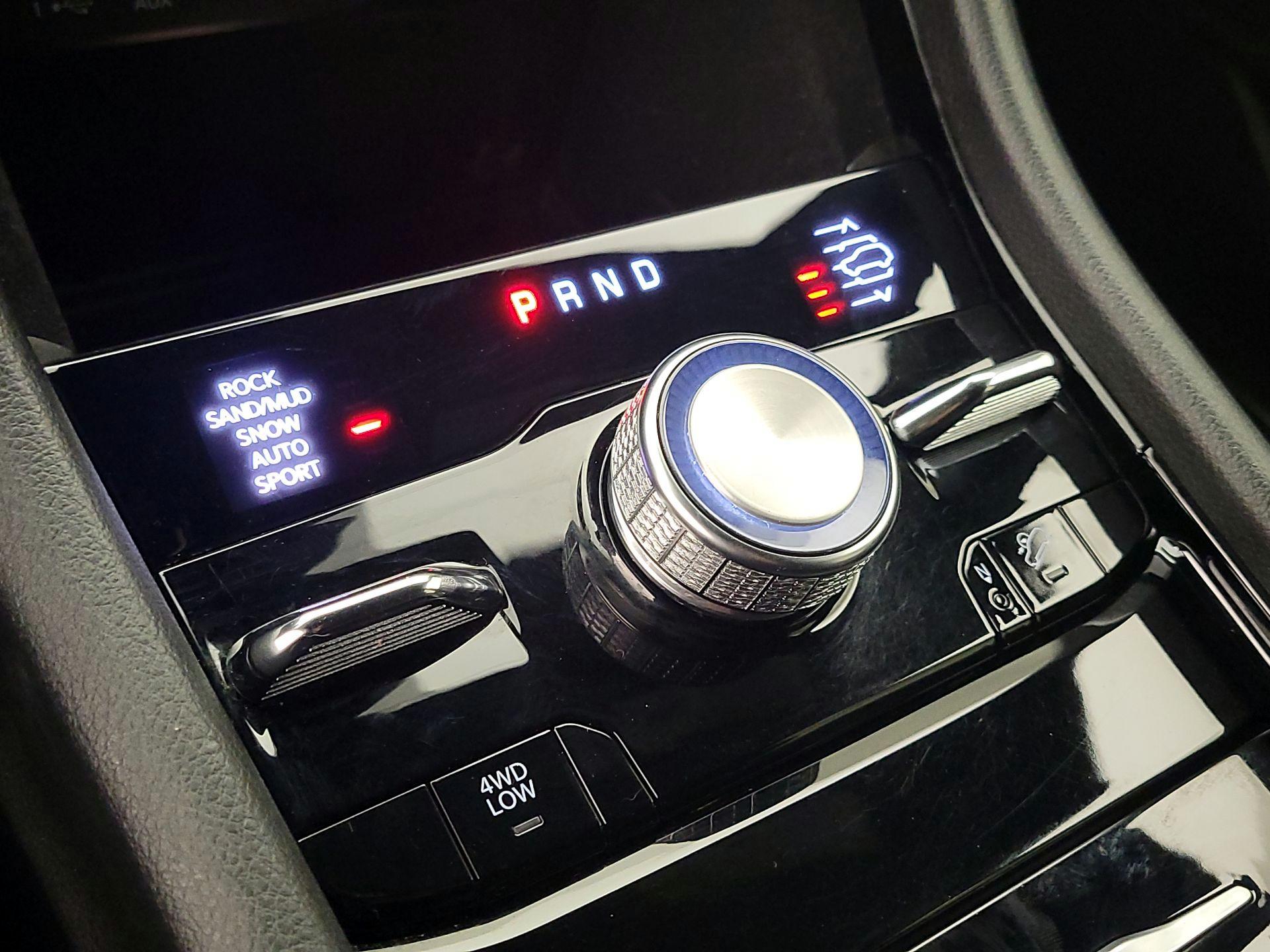 Thumbnail: 2022 Jeep Grand Cherokee L - 18