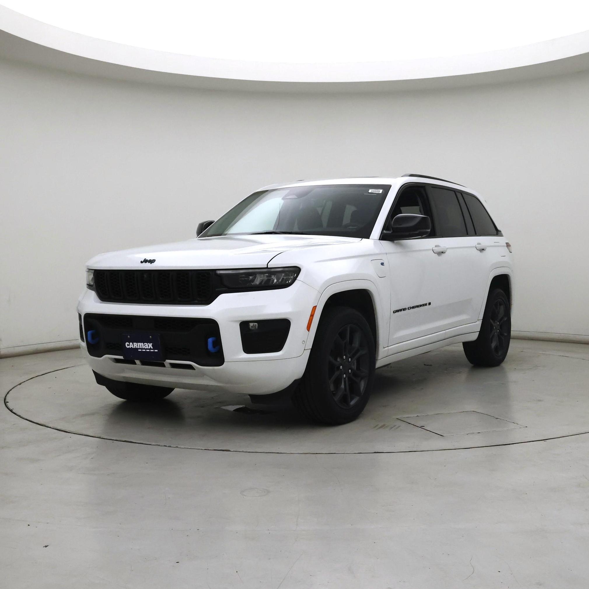 Thumbnail: 2023 Jeep Grand Cherokee - 4