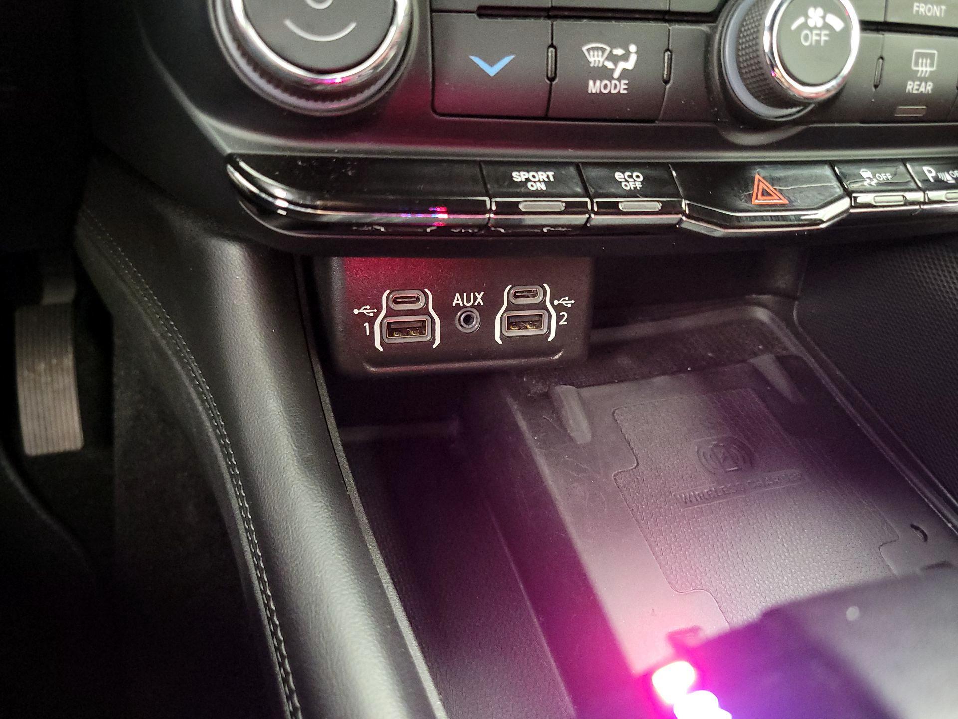 Thumbnail: 2022 Dodge Durango - 18