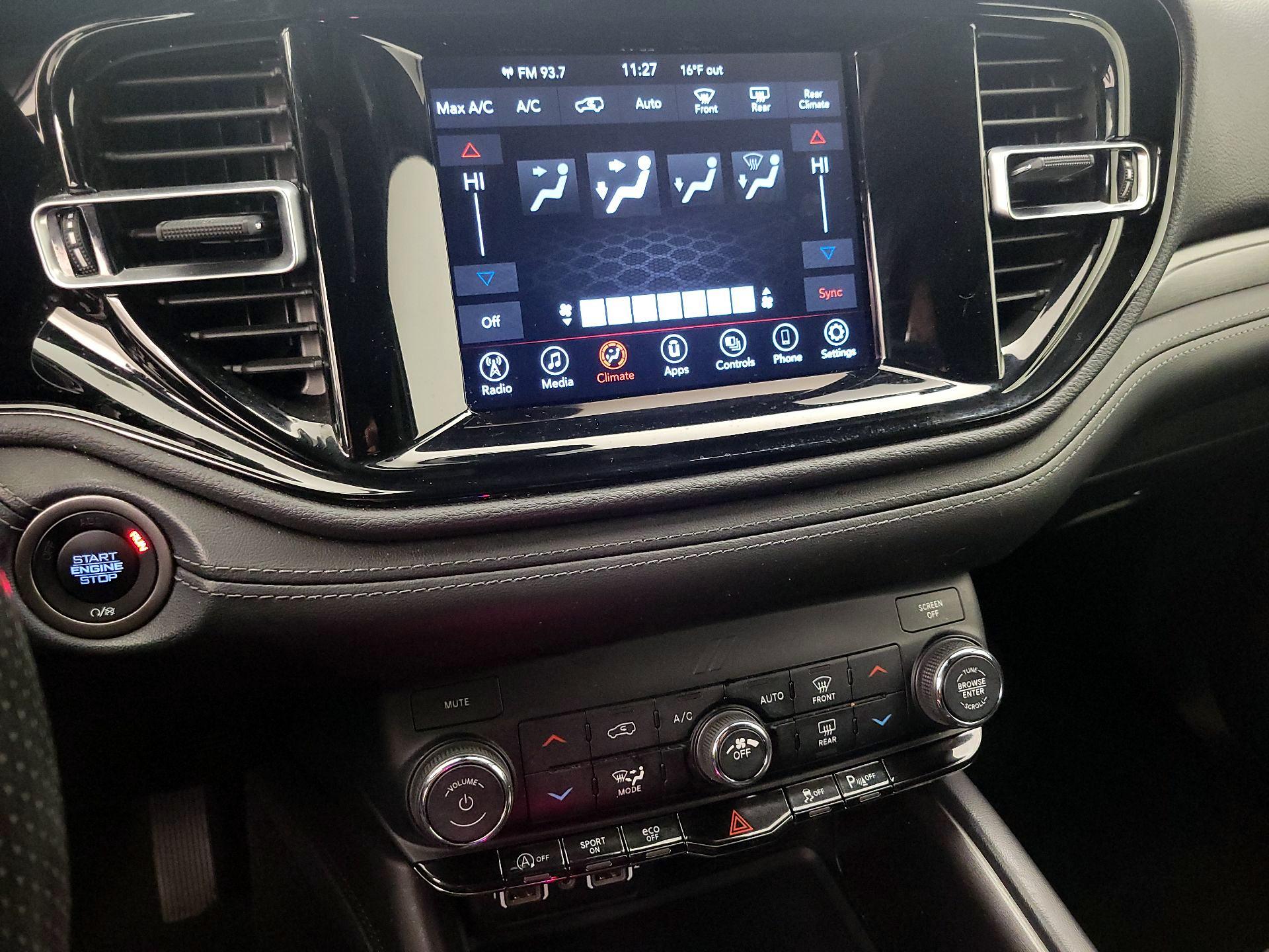 Thumbnail: 2022 Dodge Durango - 16