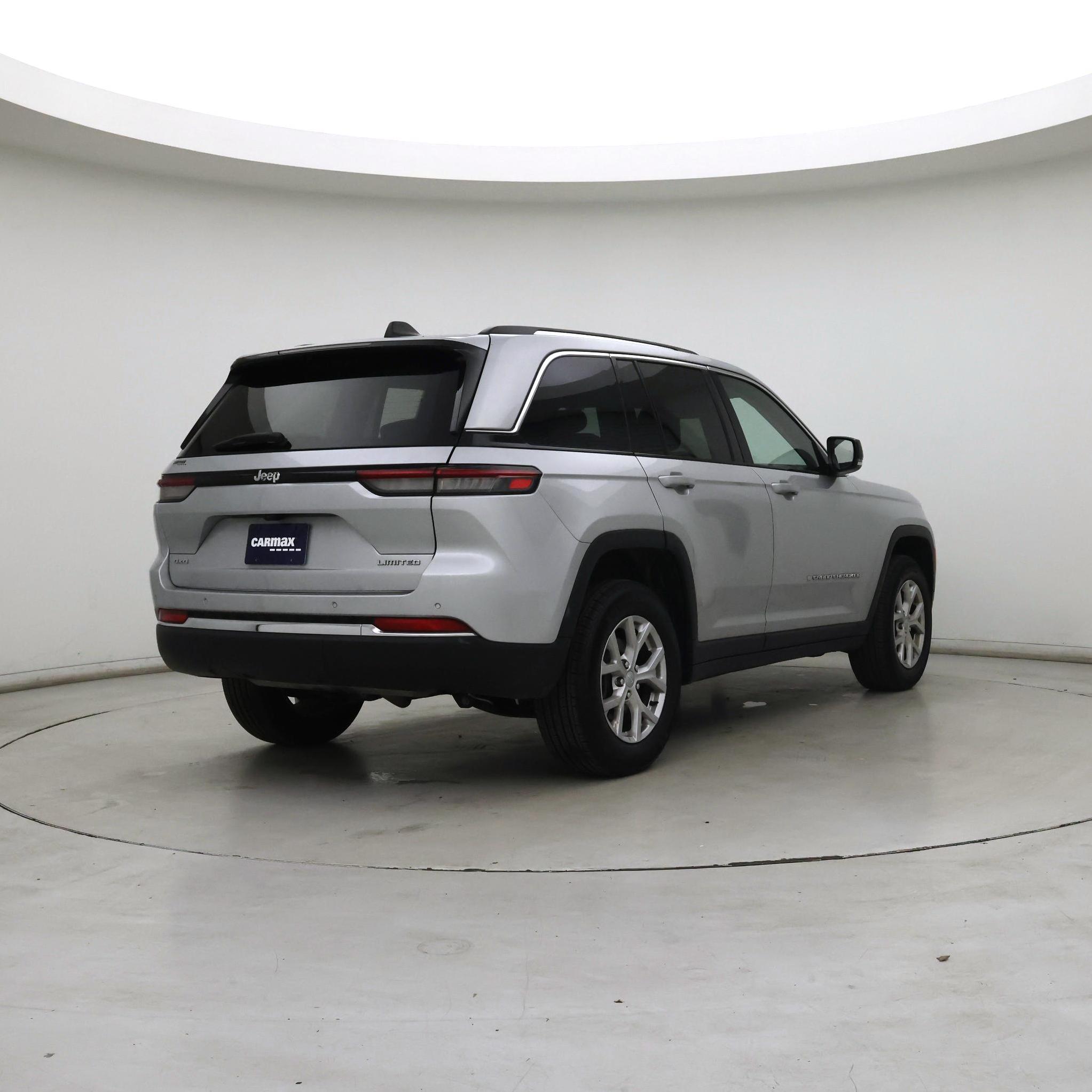 Thumbnail: 2022 Jeep Grand Cherokee - 8