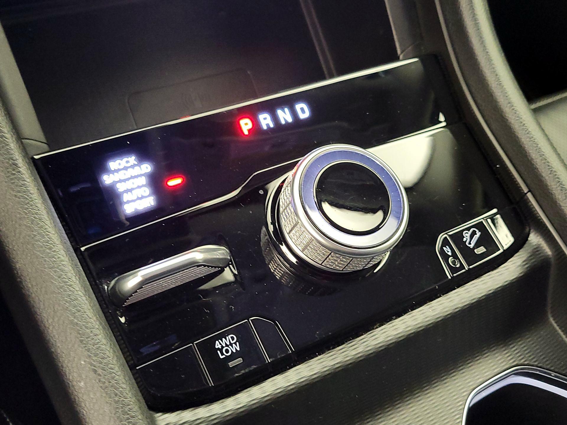 Thumbnail: 2023 Jeep Grand Cherokee - 18