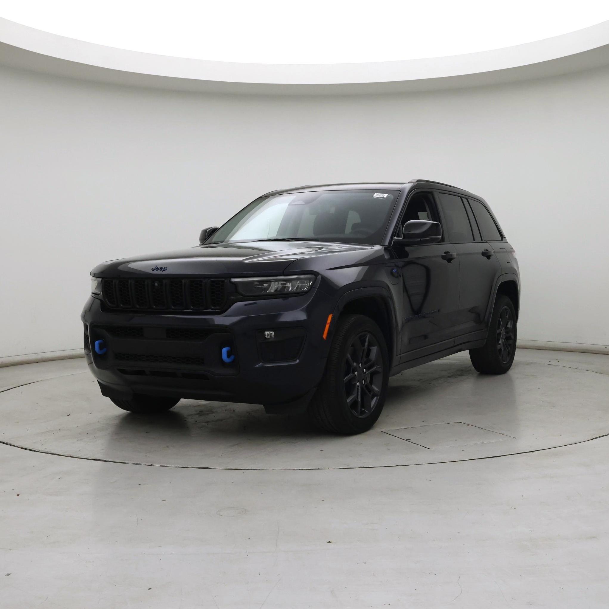 Thumbnail: 2023 Jeep Grand Cherokee - 4