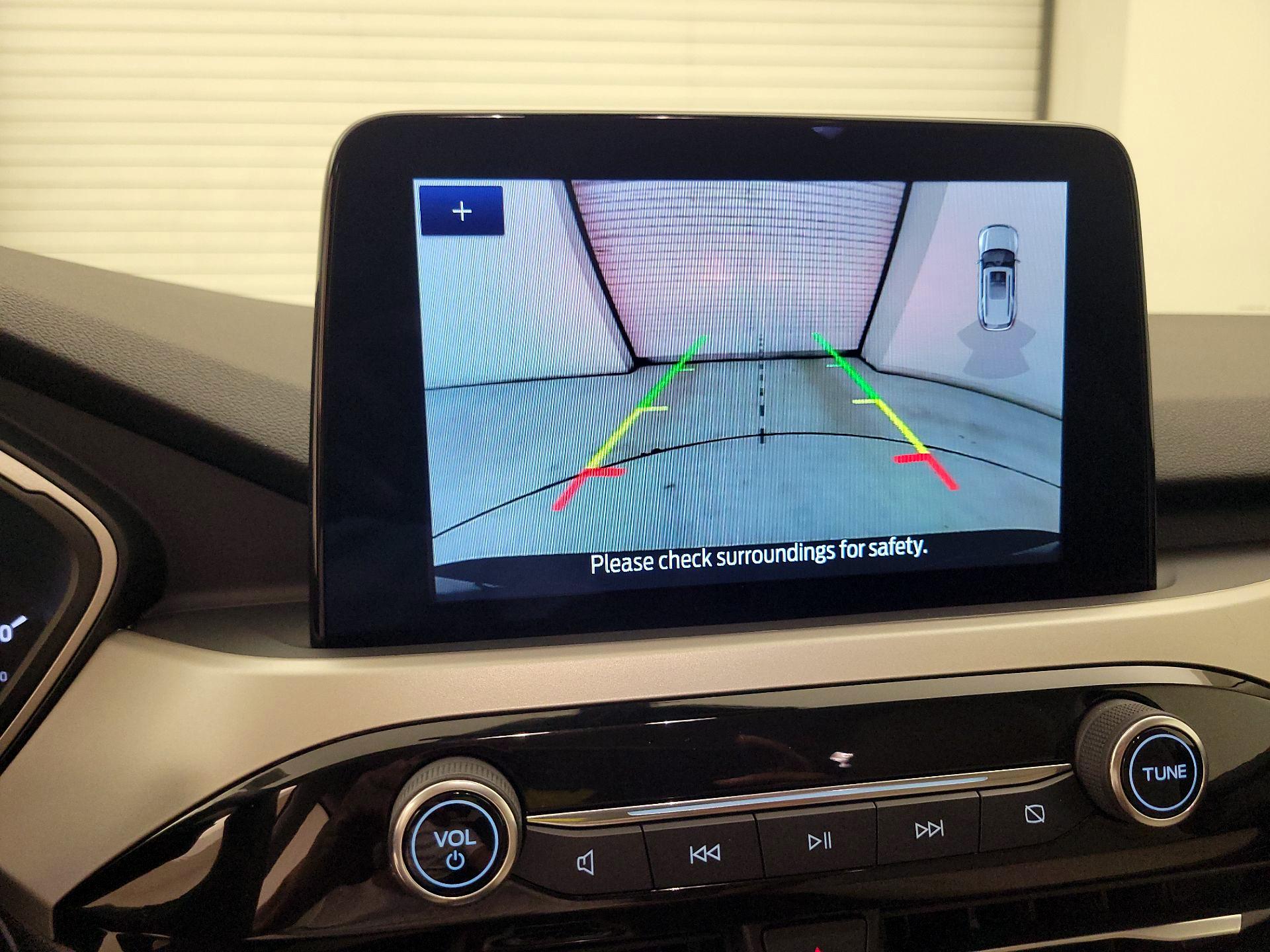 Thumbnail: 2022 Ford Escape - 14