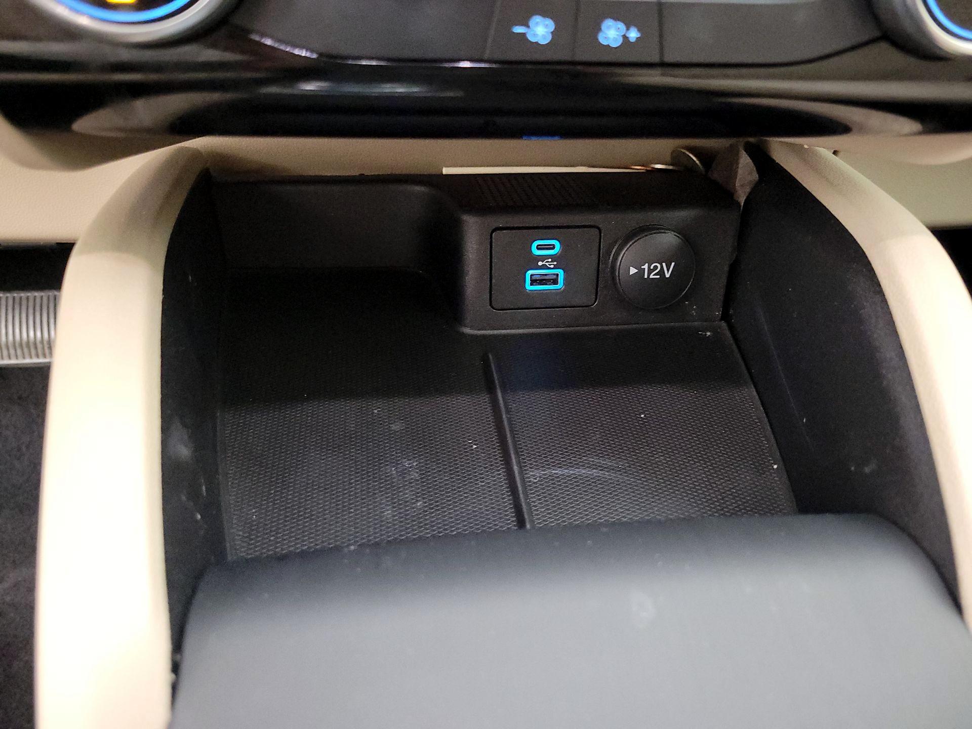 Thumbnail: 2022 Ford Escape - 18