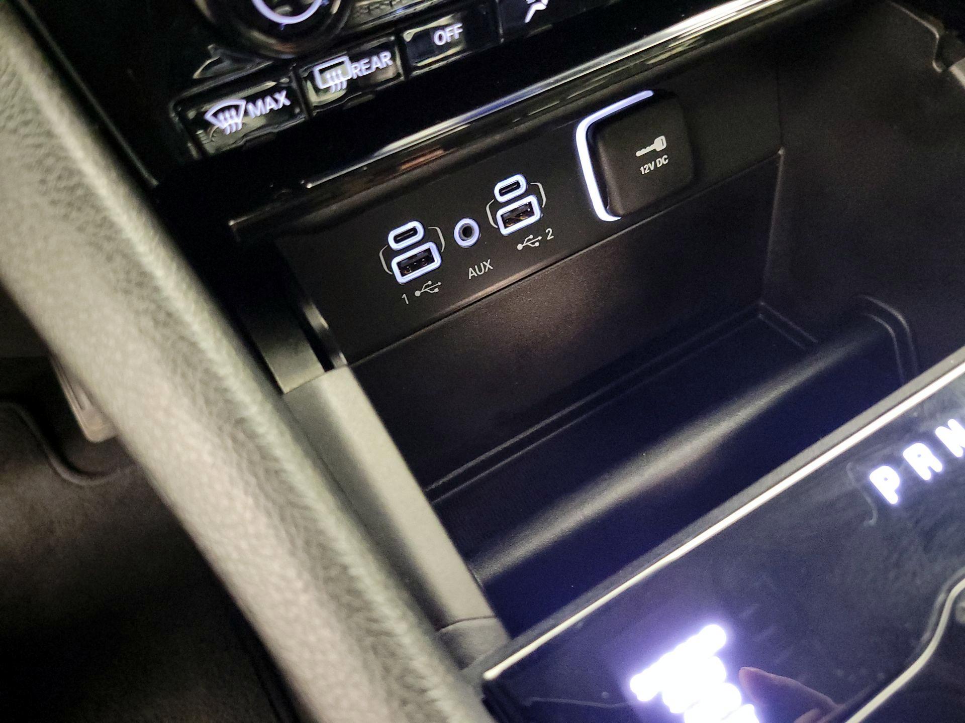 Thumbnail: 2023 Jeep Grand Cherokee - 18