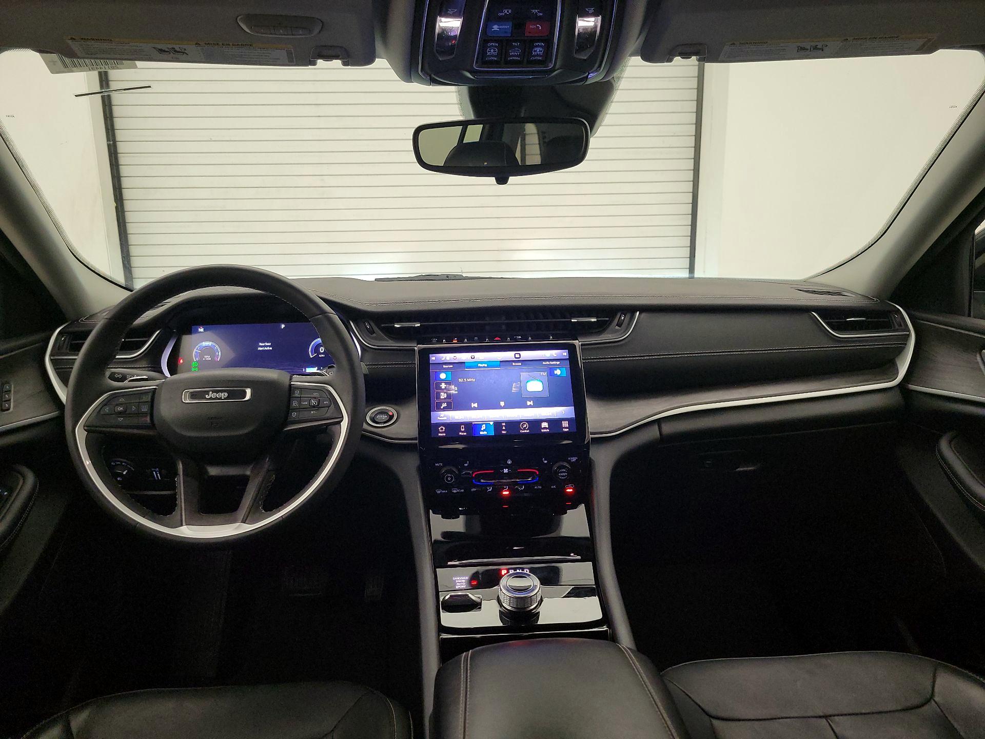 Thumbnail: 2023 Jeep Grand Cherokee - 9