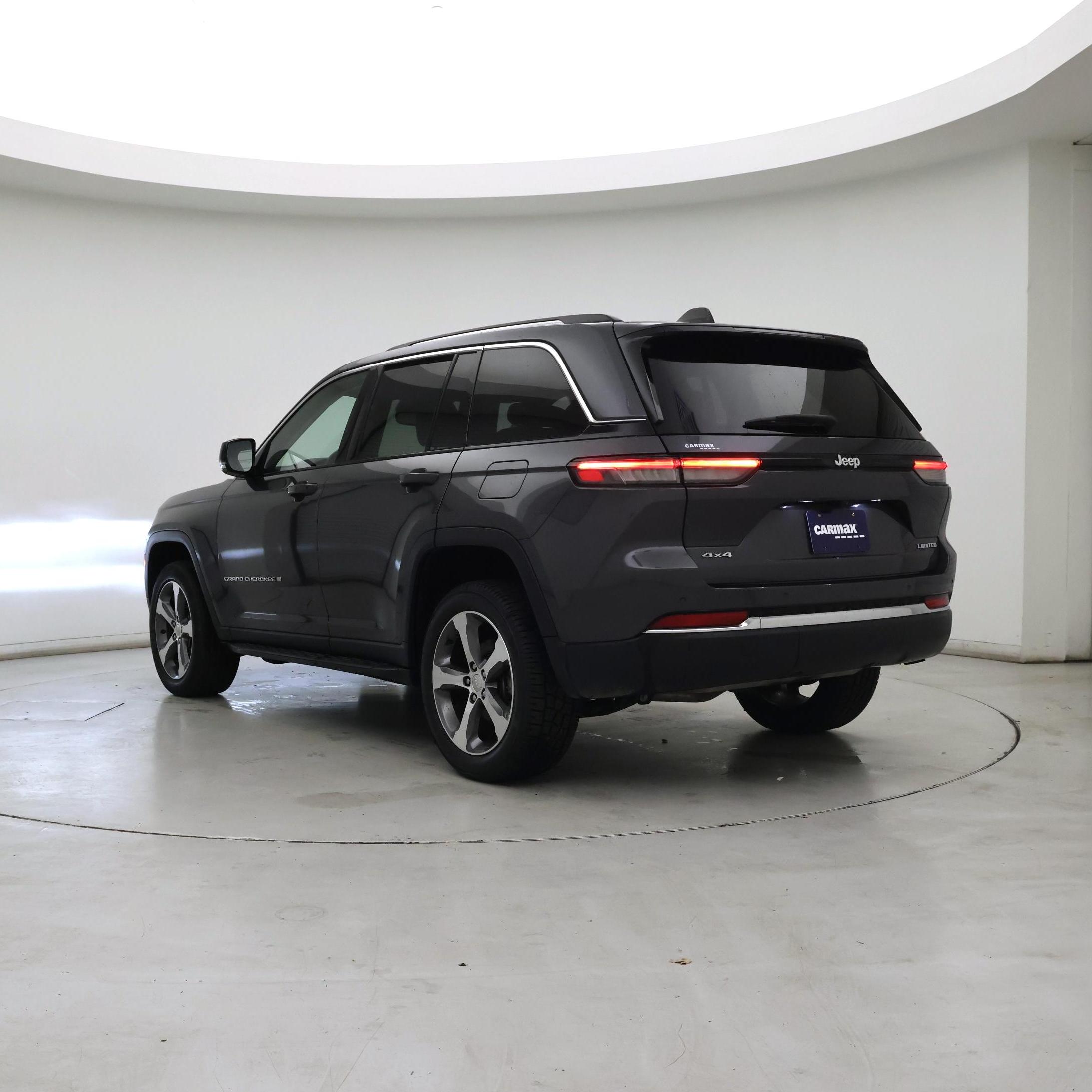 Thumbnail: 2023 Jeep Grand Cherokee - 2