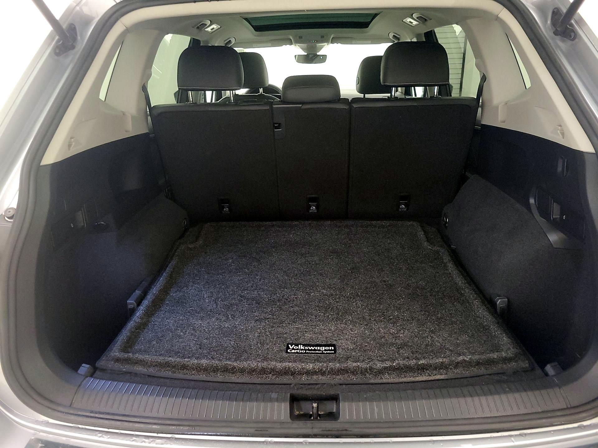 Thumbnail: 2022 Volkswagen Tiguan - 18