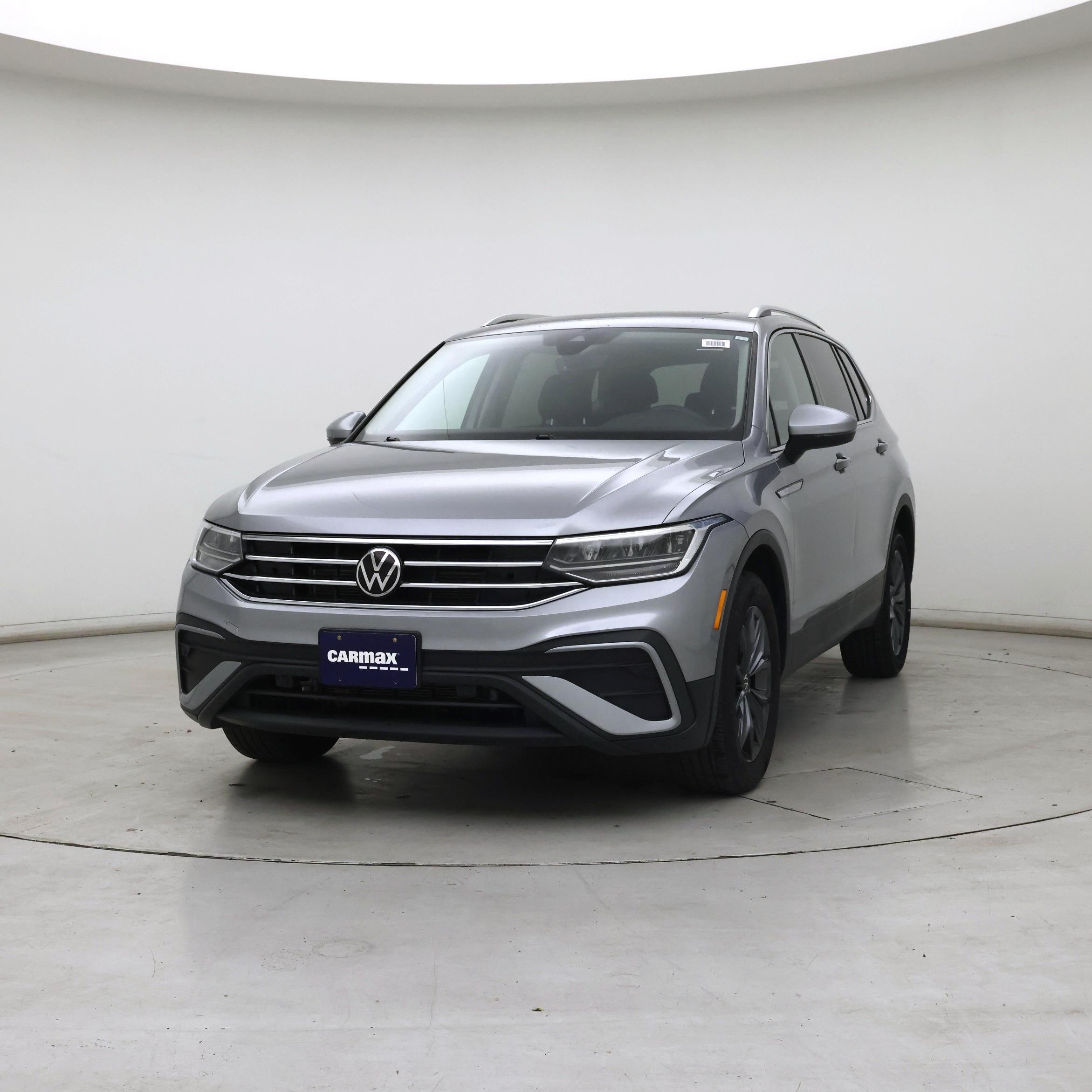 Thumbnail: 2022 Volkswagen Tiguan - 4