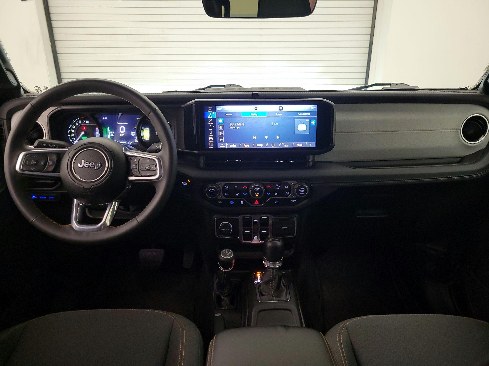 Thumbnail: 2024 Jeep Wrangler - 9