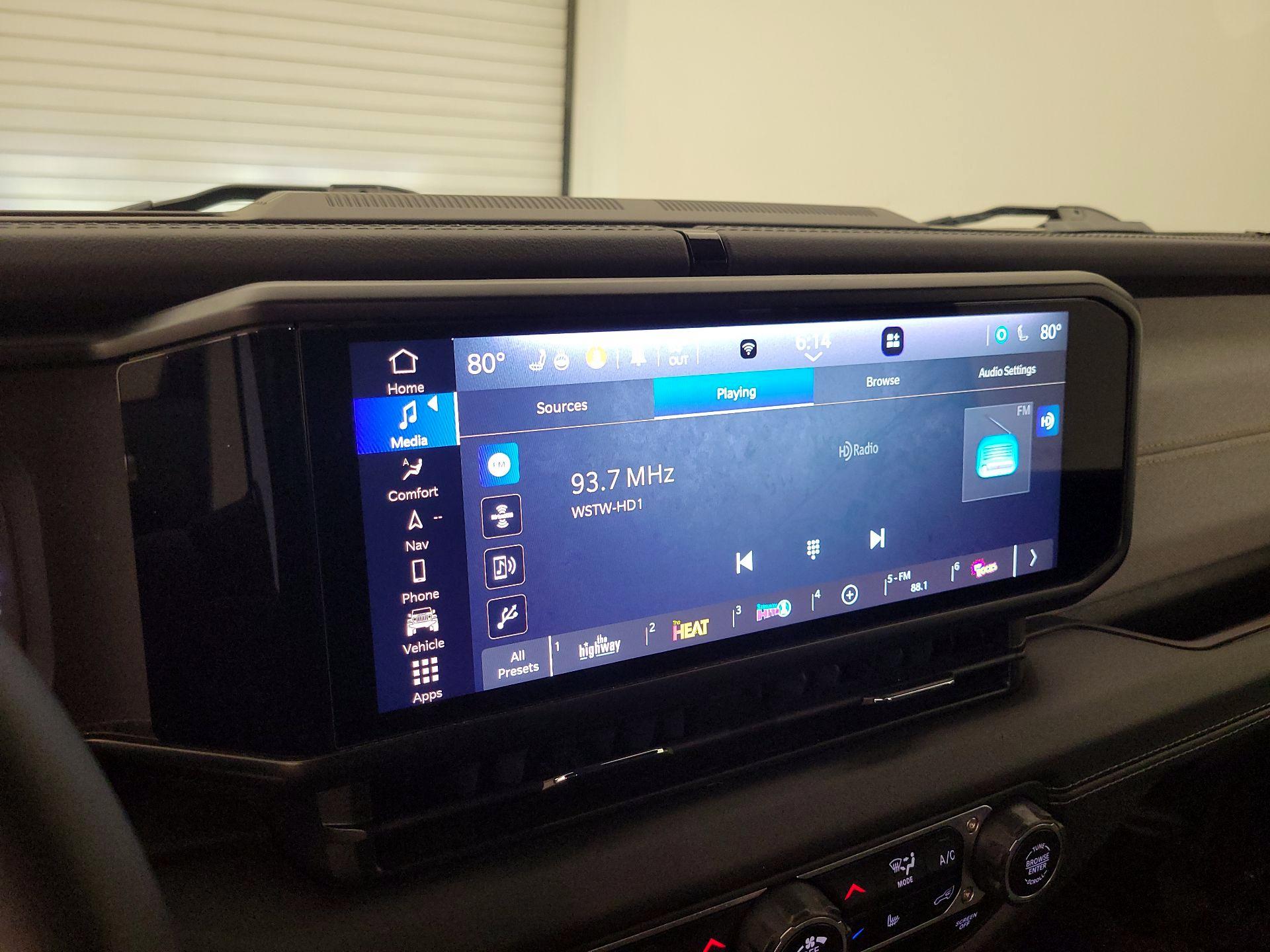 Thumbnail: 2024 Jeep Wrangler - 15