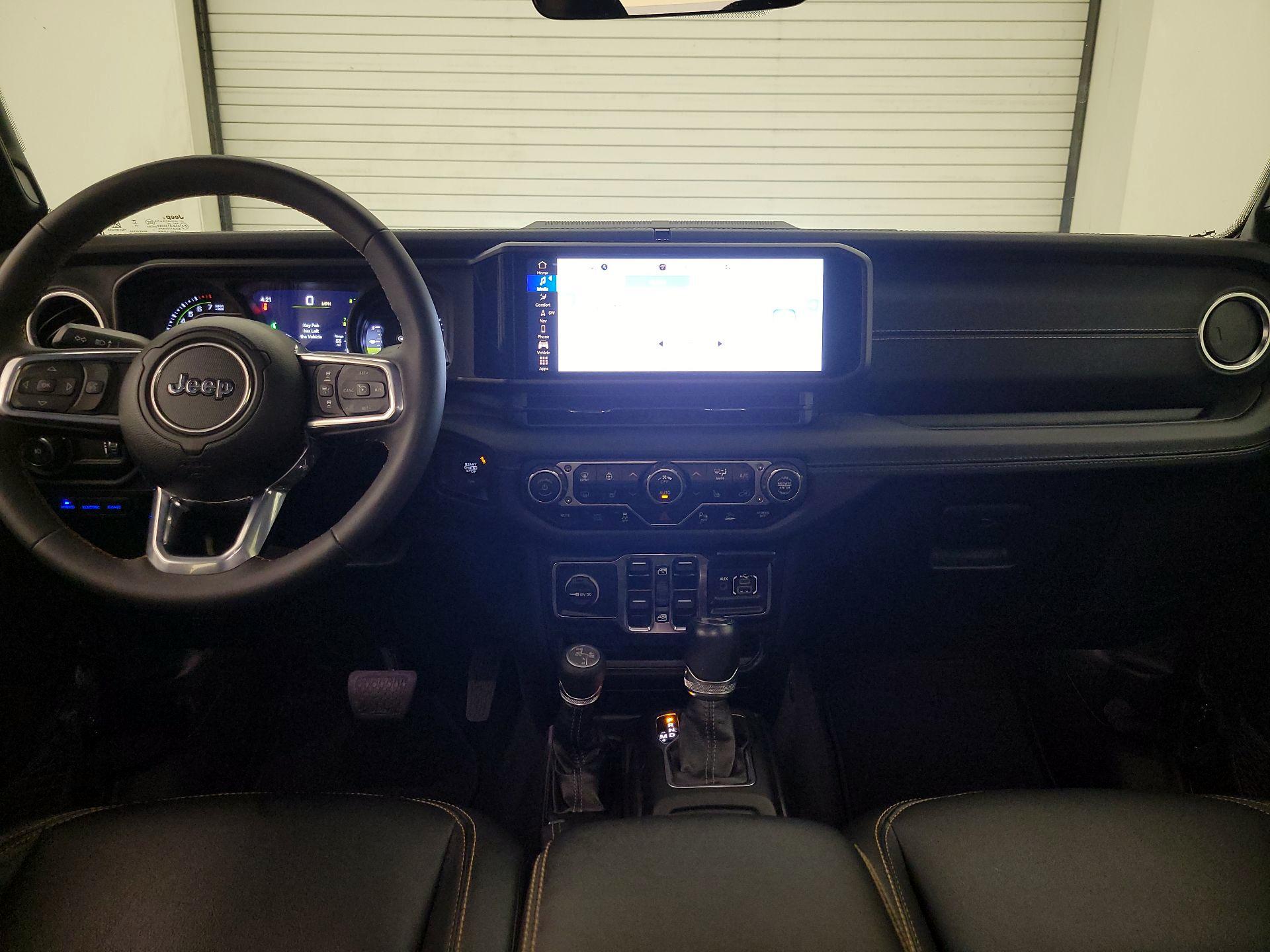 Thumbnail: 2024 Jeep Wrangler - 9