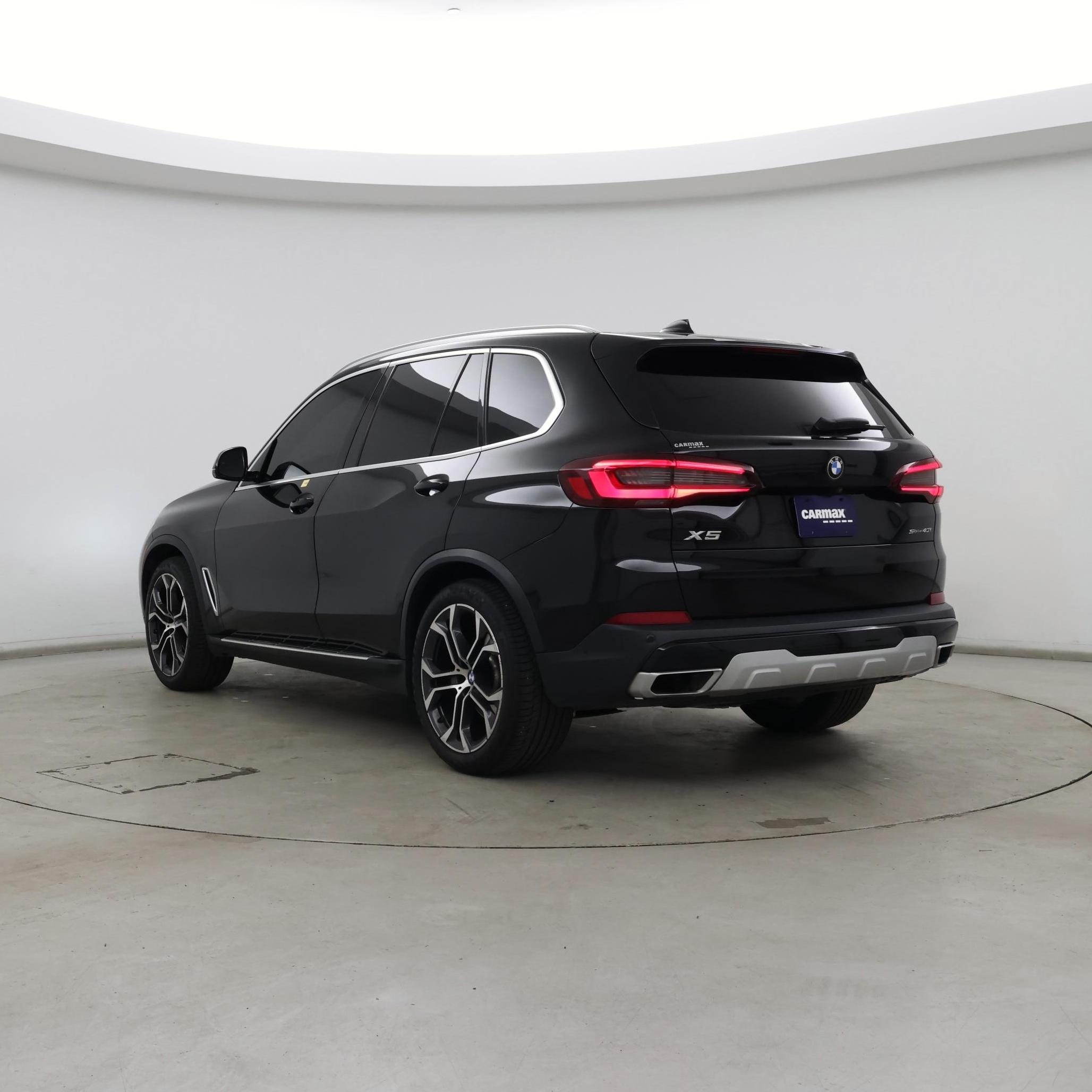 Thumbnail: 2021 BMW X5 - 2