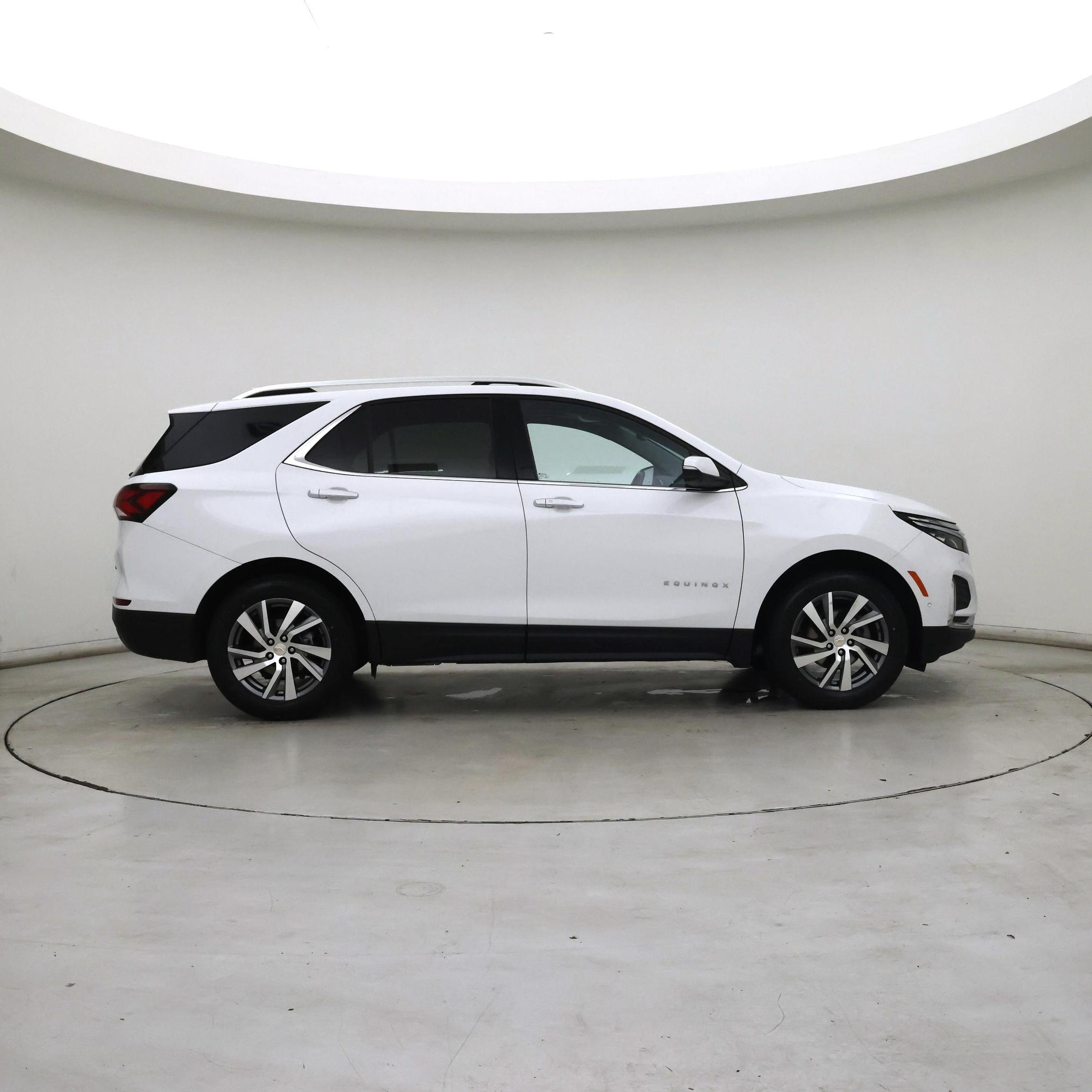 Thumbnail: 2022 Chevrolet Equinox - 7