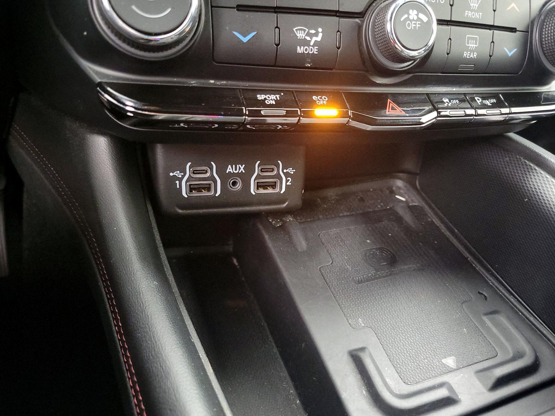 Thumbnail: 2022 Dodge Durango - 18