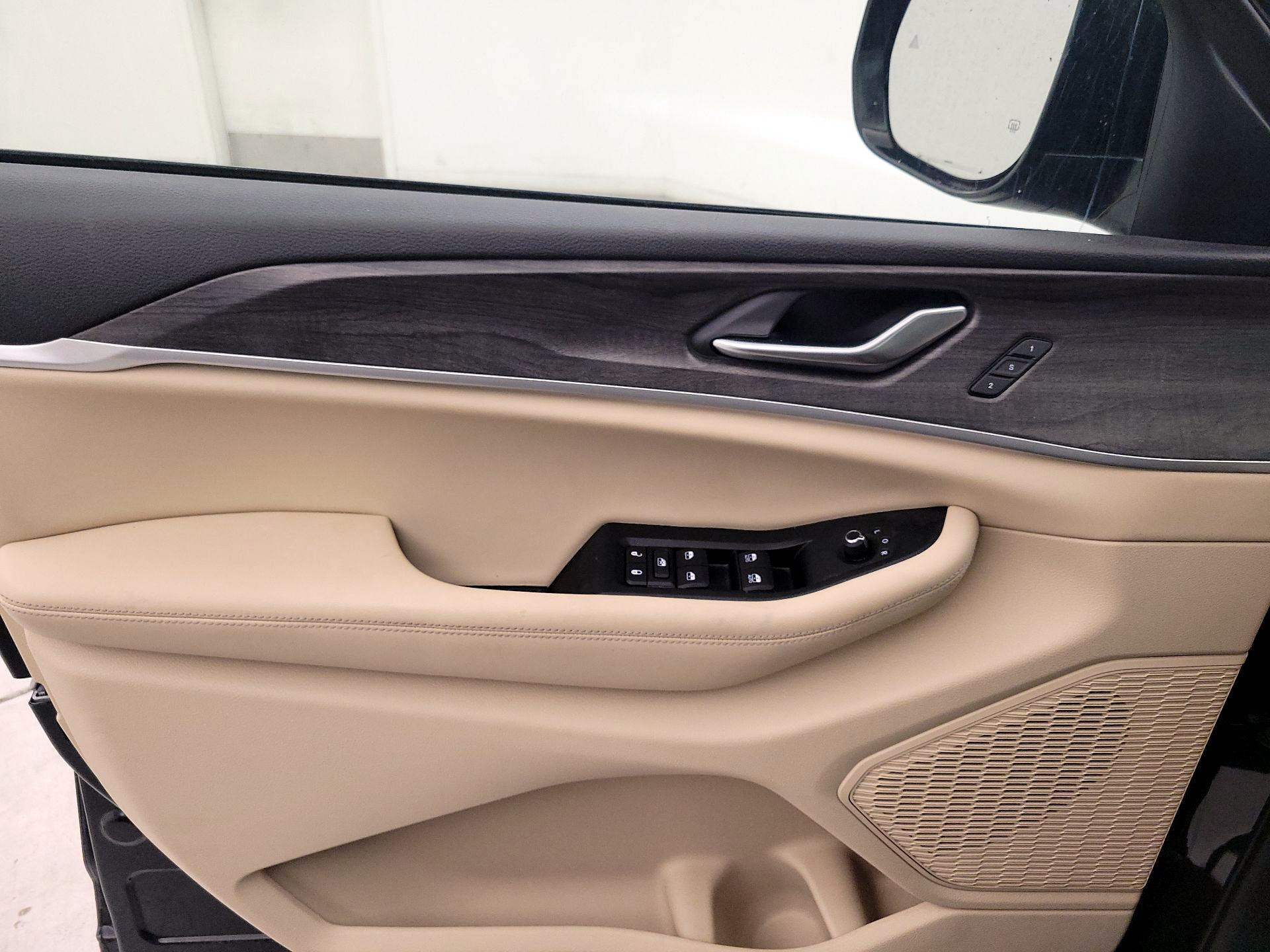 Thumbnail: 2023 Jeep Grand Cherokee L - 12