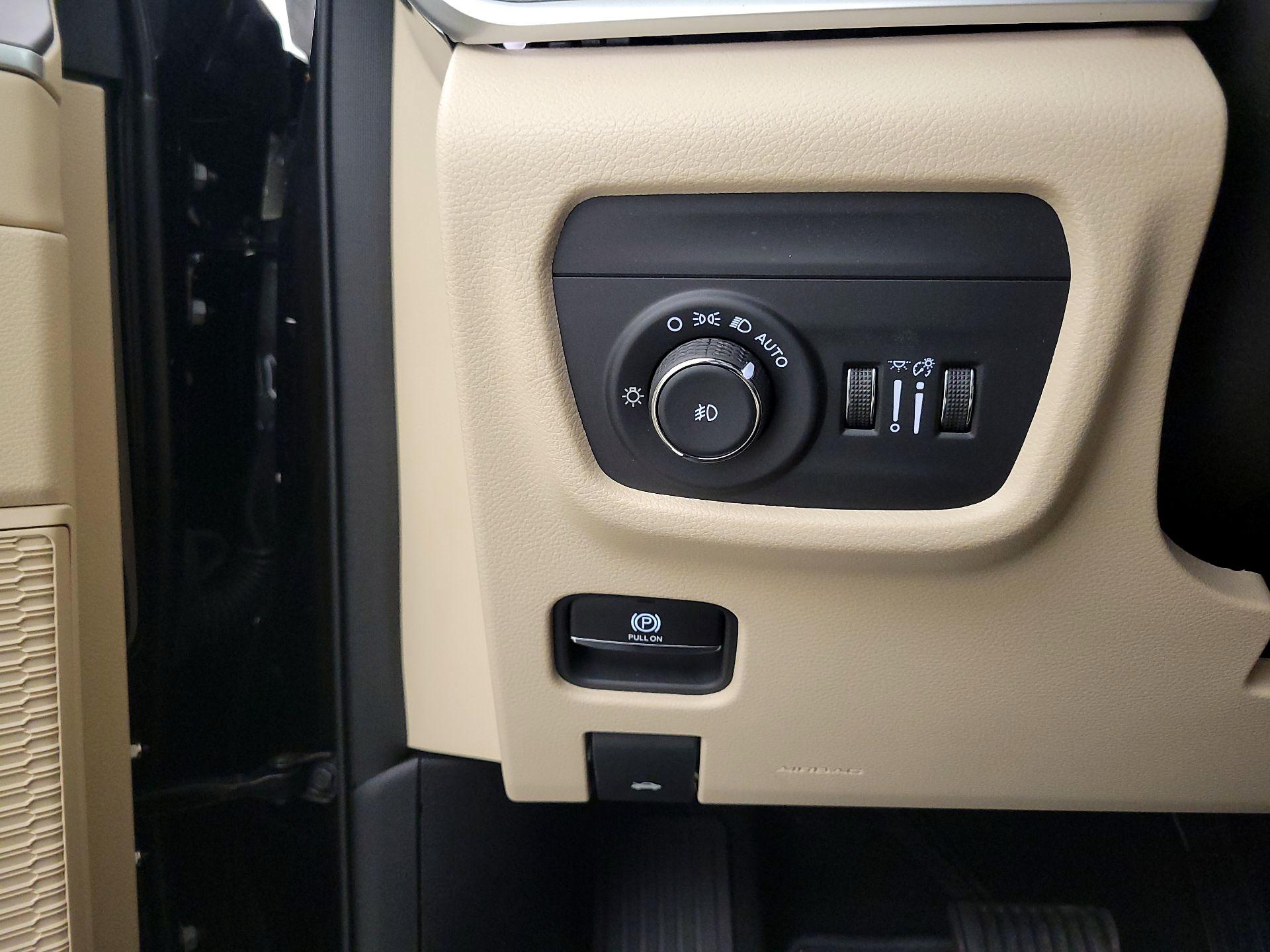 Thumbnail: 2023 Jeep Grand Cherokee L - 13