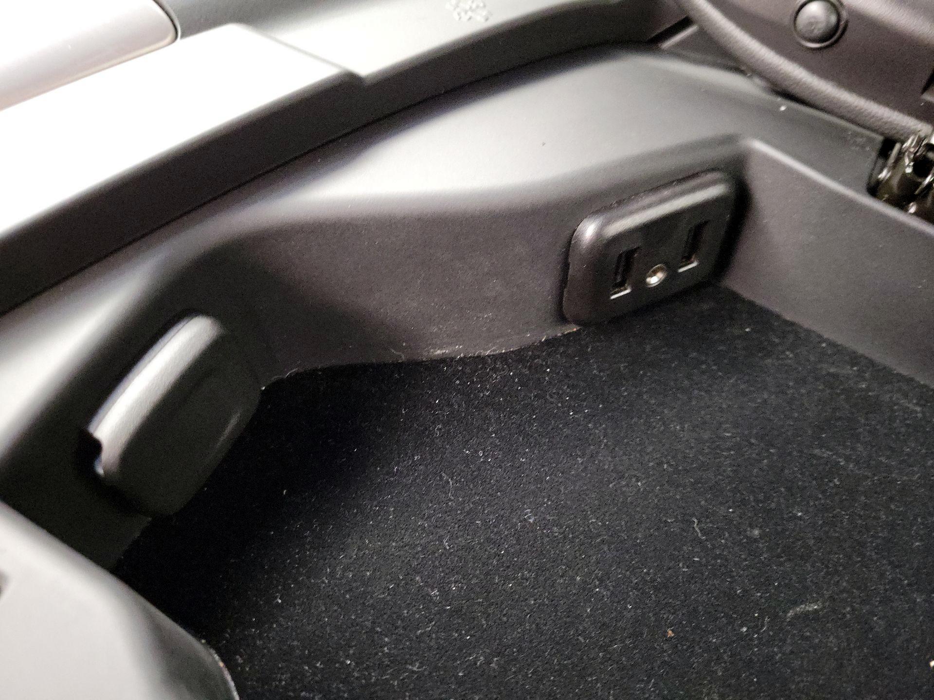 Thumbnail: 2019 Chevrolet Corvette - 18