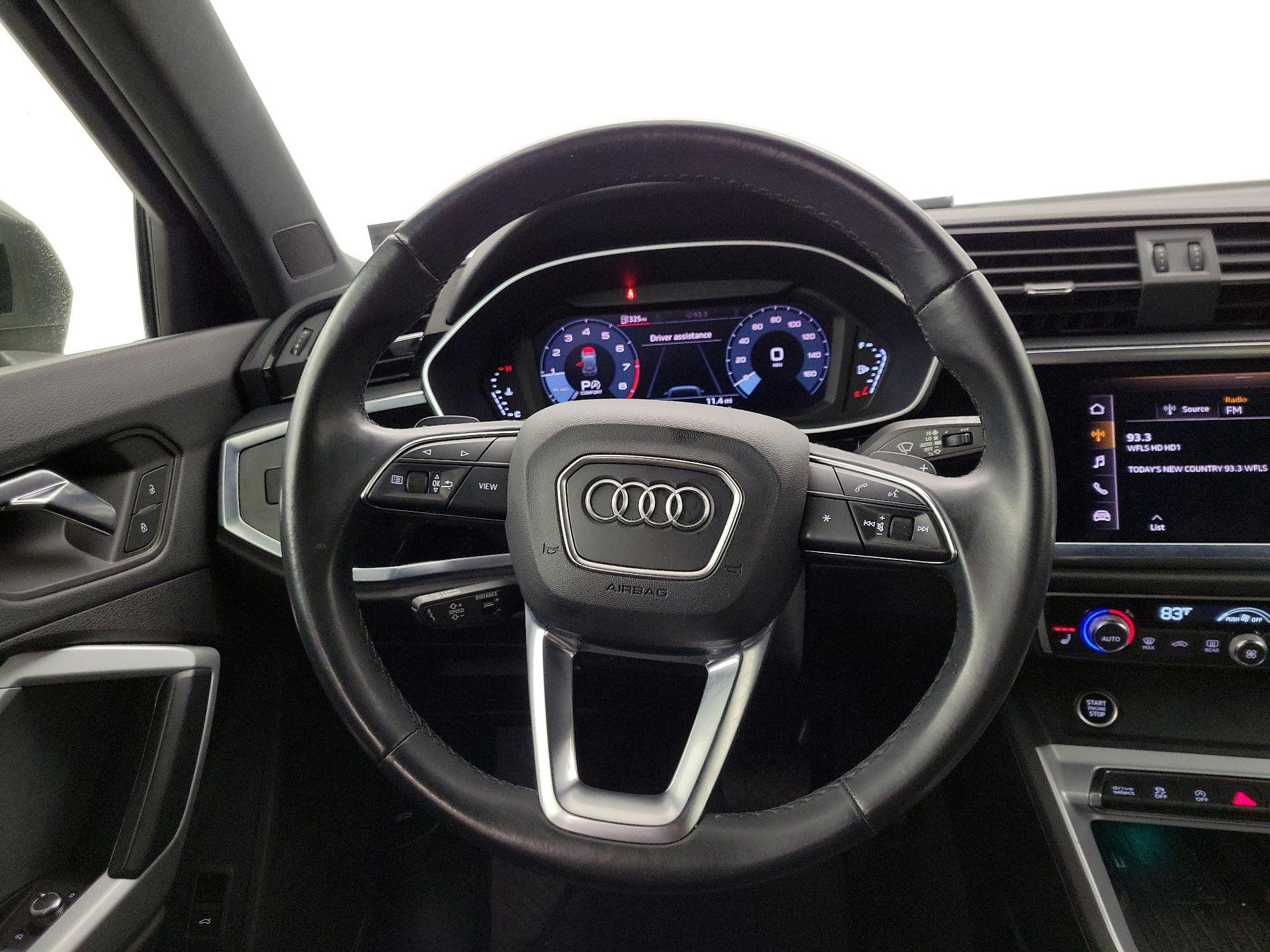 Thumbnail: 2021 Audi Q3 - 10