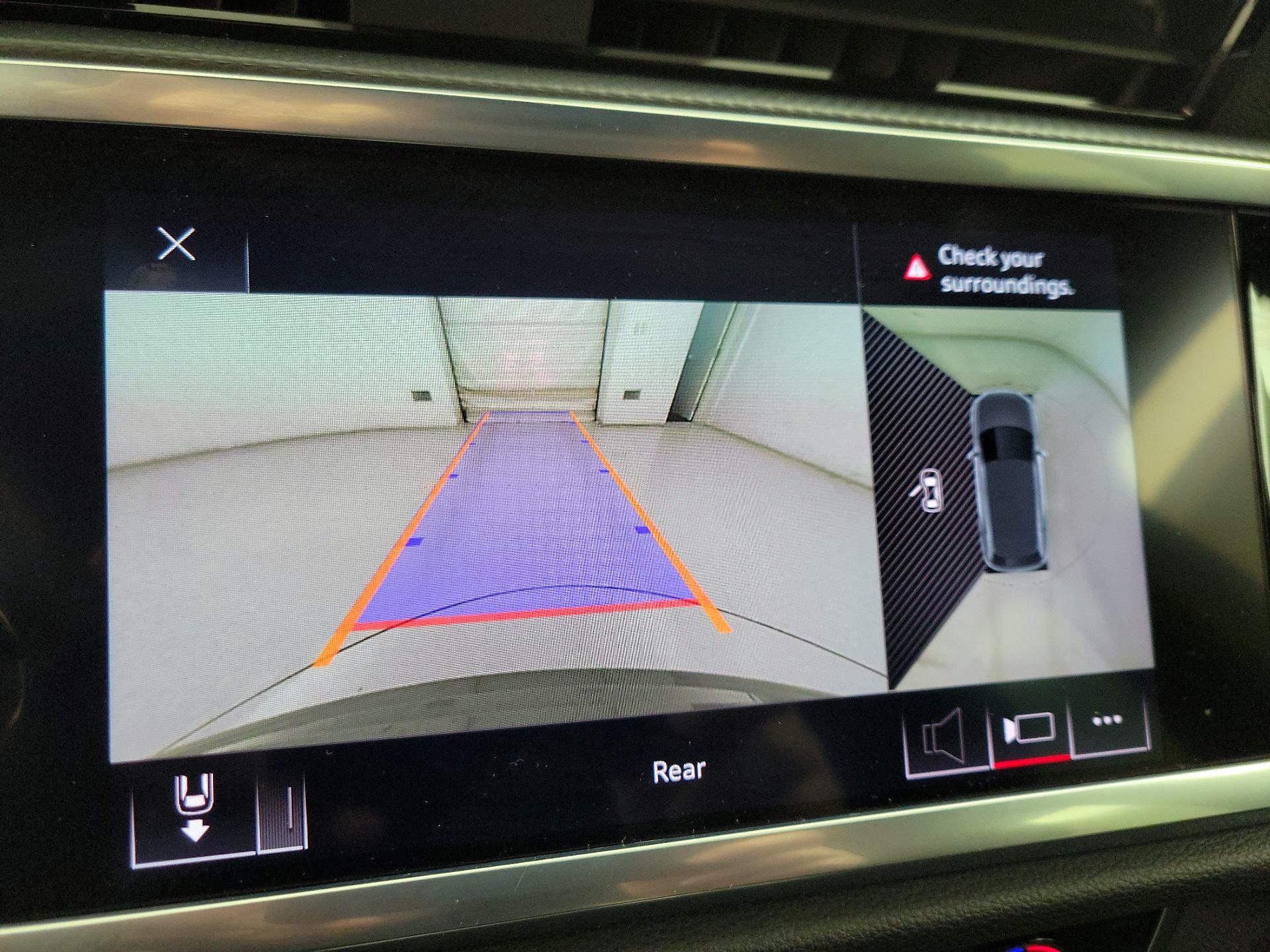 Thumbnail: 2021 Audi Q3 - 14