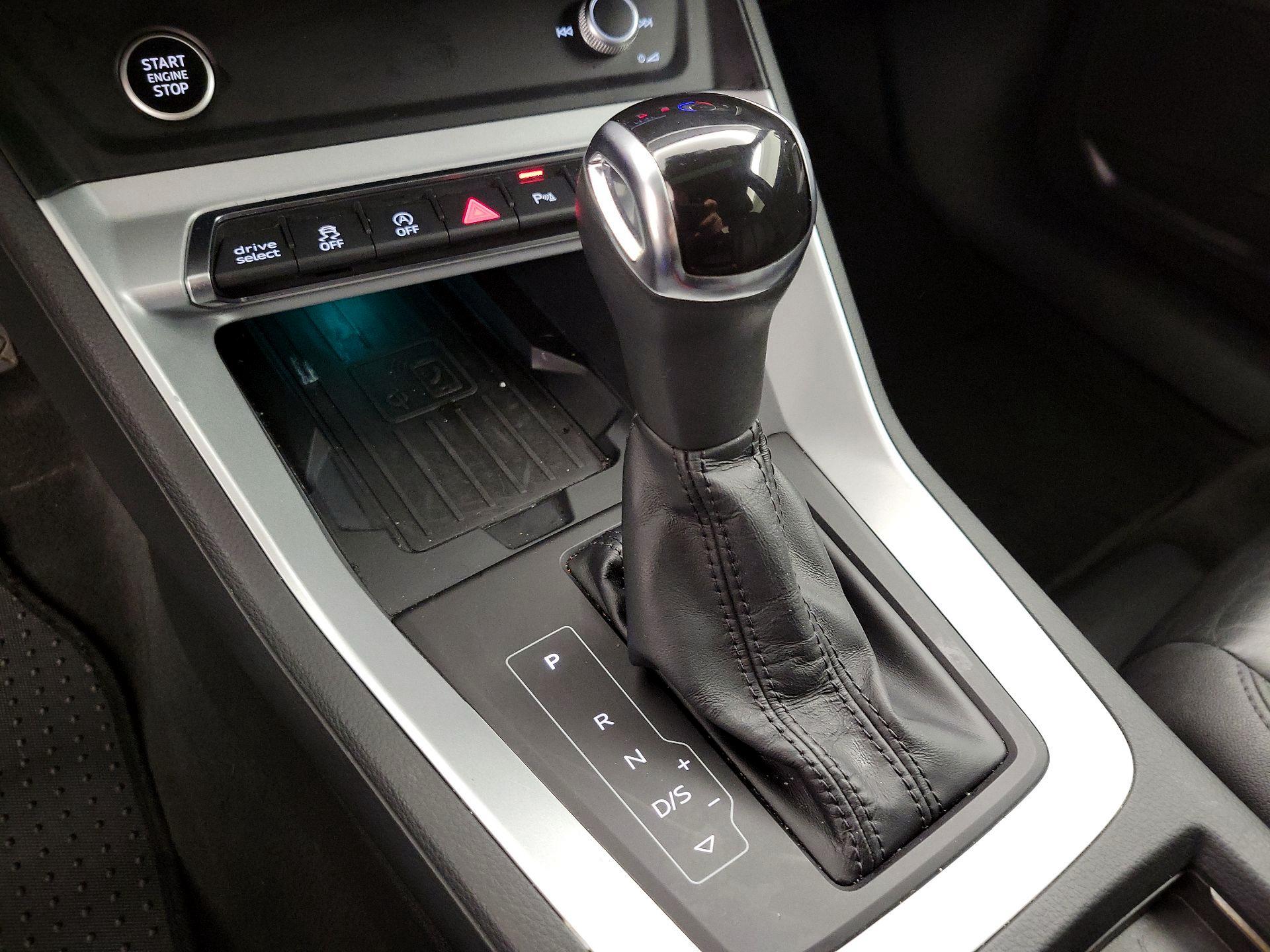 Thumbnail: 2021 Audi Q3 - 17