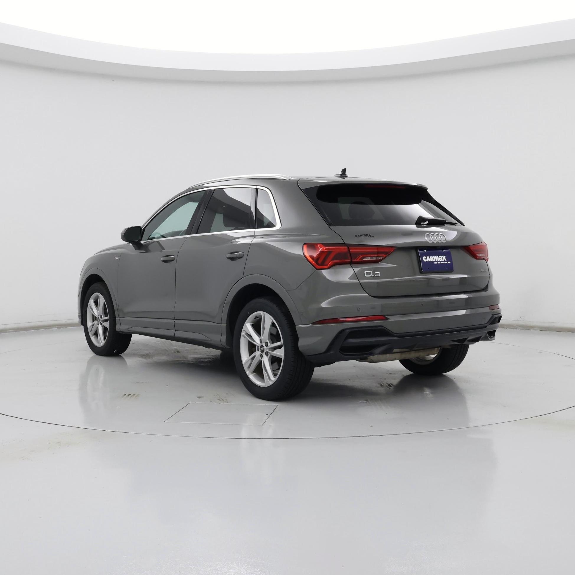 Thumbnail: 2021 Audi Q3 - 2