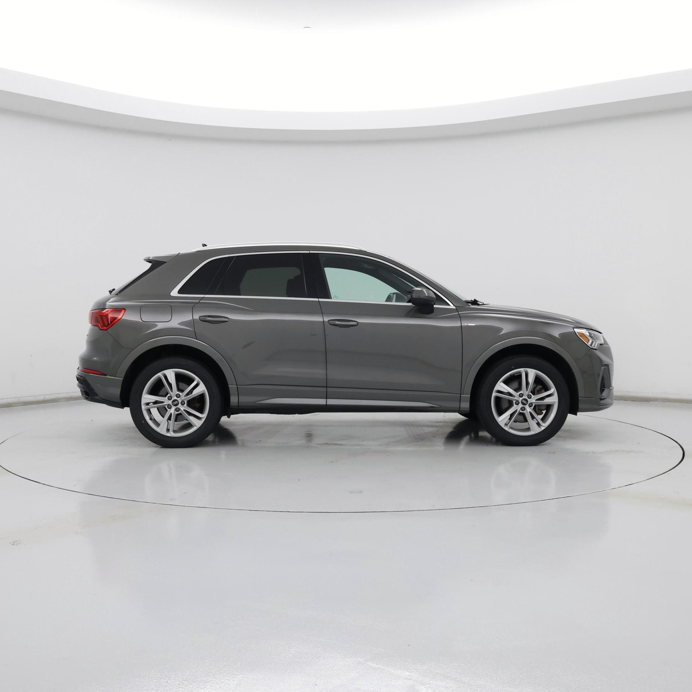 Thumbnail: 2021 Audi Q3 - 7
