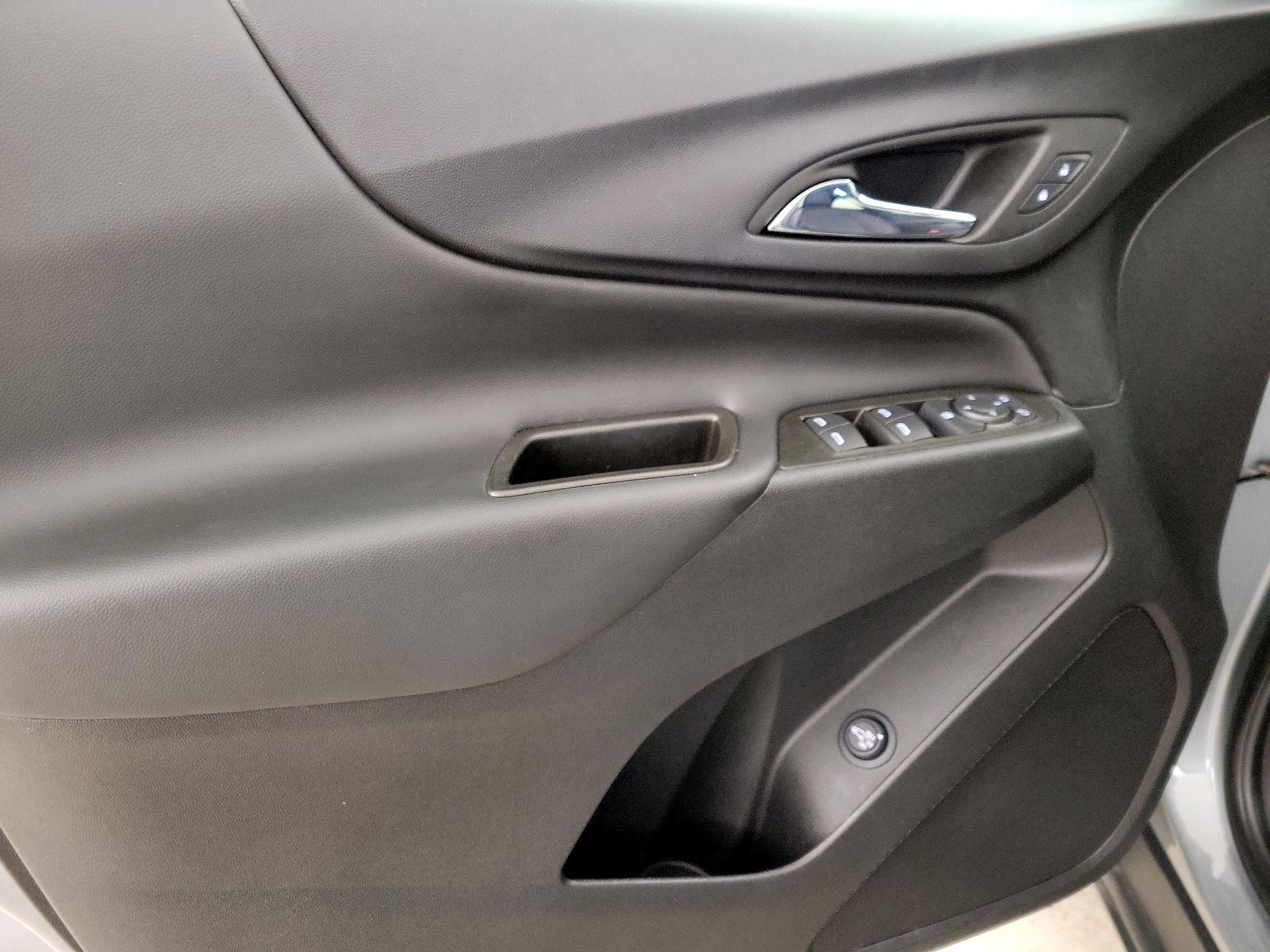 Thumbnail: 2023 Chevrolet Equinox - 12