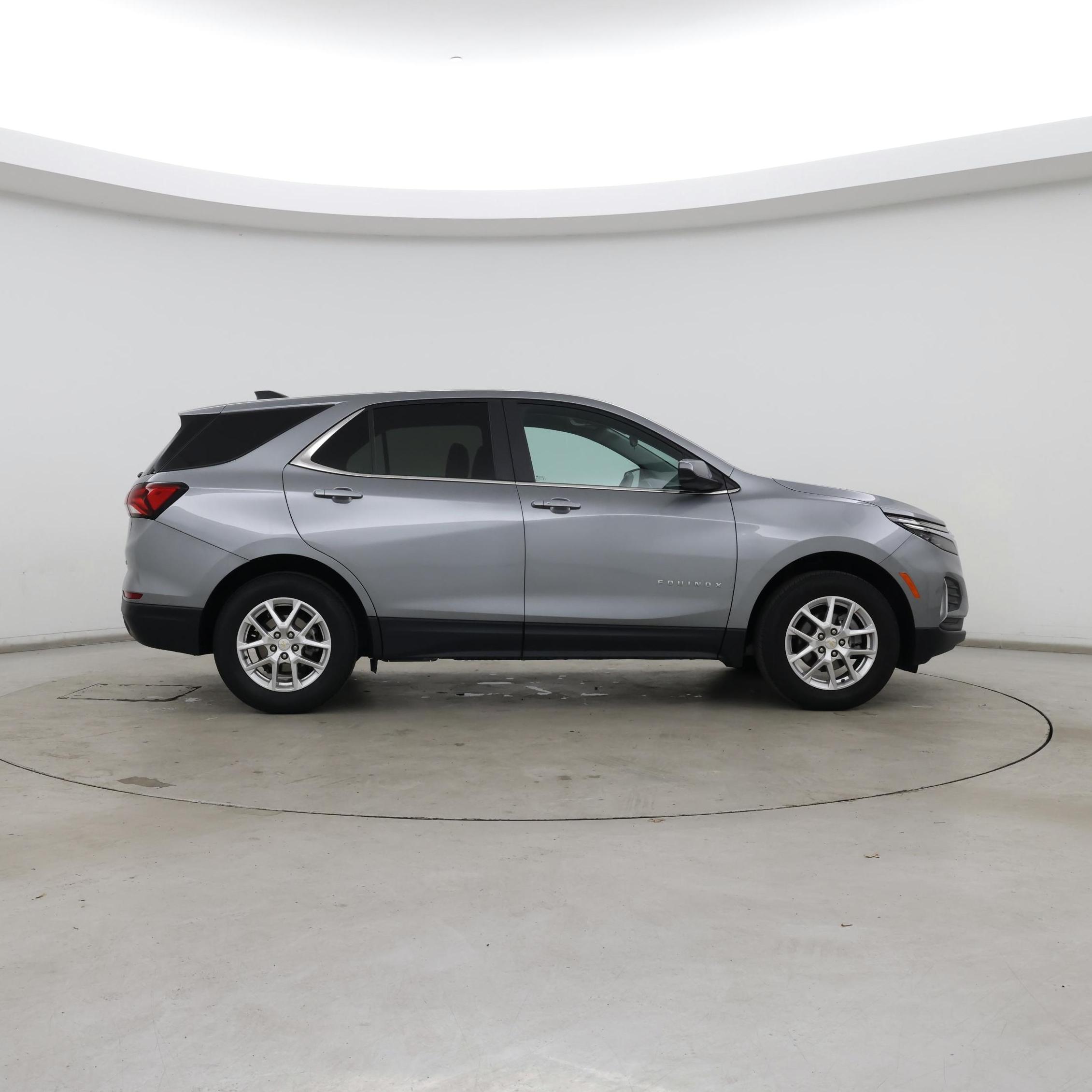 Thumbnail: 2023 Chevrolet Equinox - 7