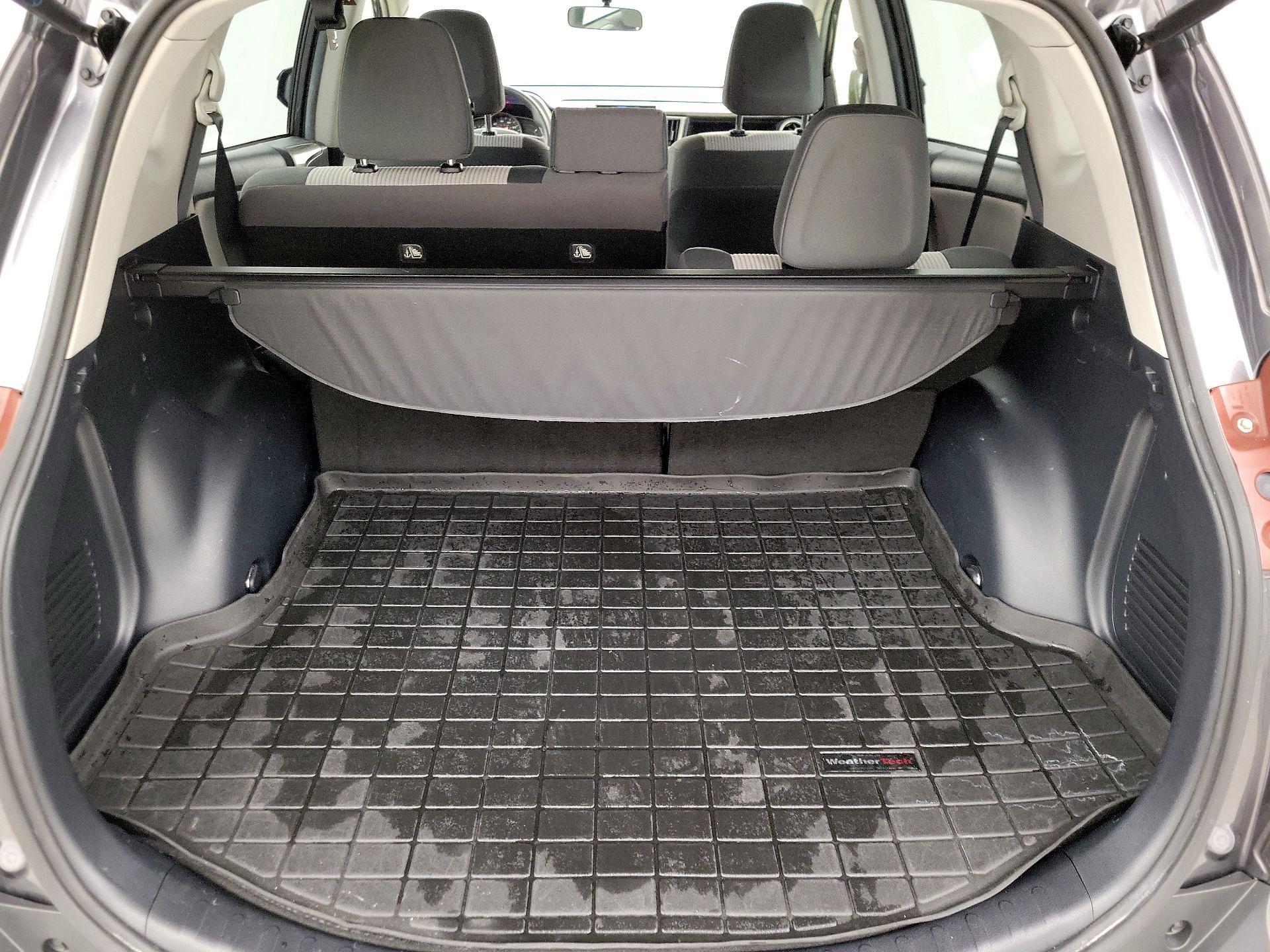 Thumbnail: 2015 Toyota RAV4 - 20