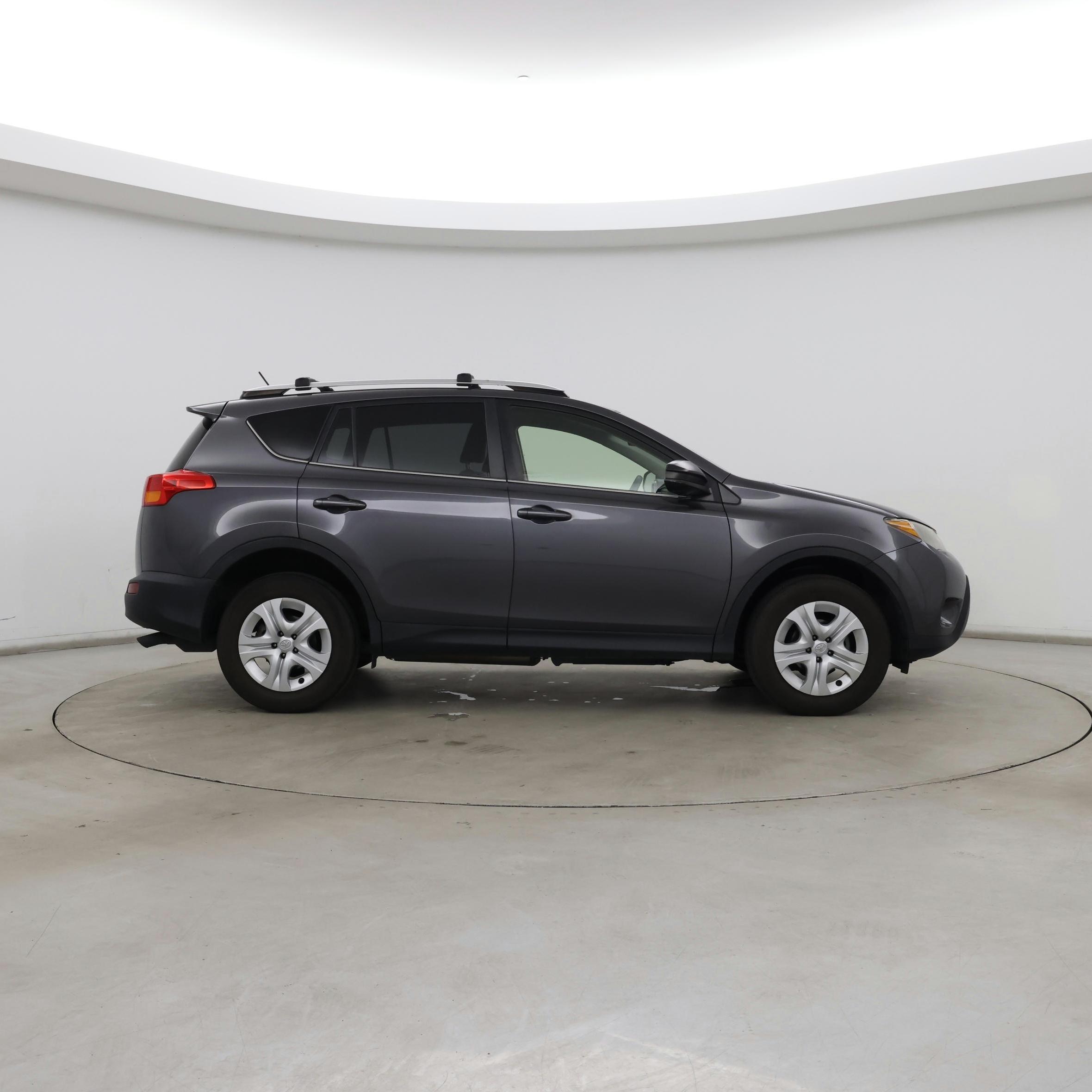 Thumbnail: 2015 Toyota RAV4 - 7