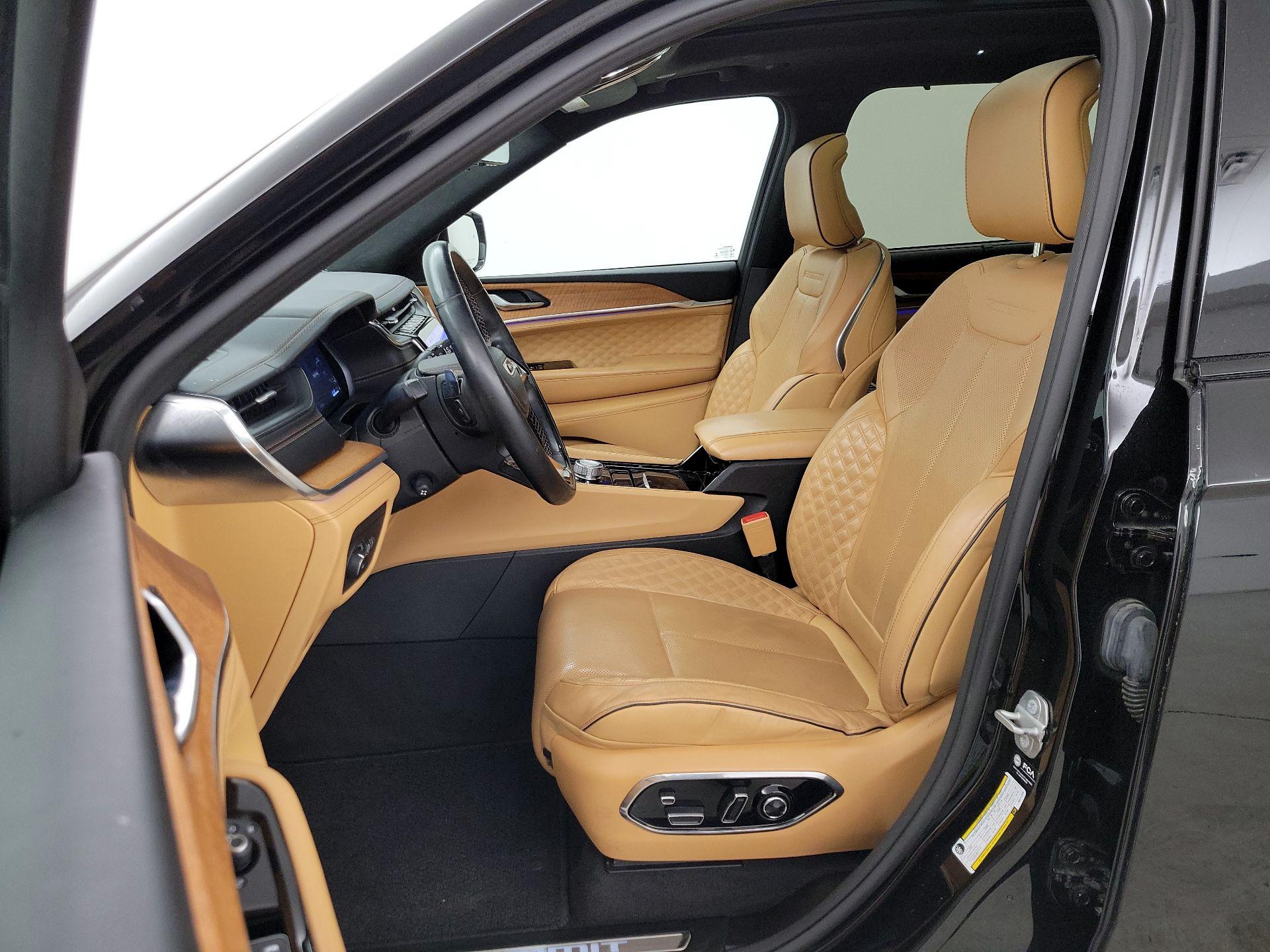 Thumbnail: 2021 Jeep Grand Cherokee L - 11