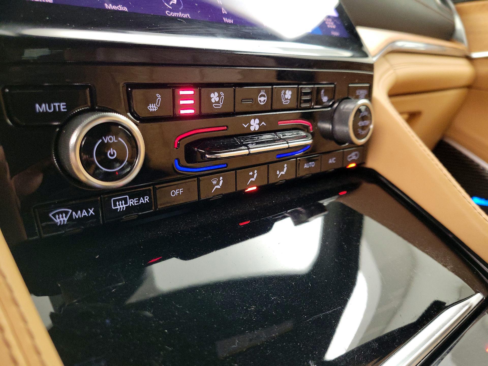 Thumbnail: 2021 Jeep Grand Cherokee L - 17