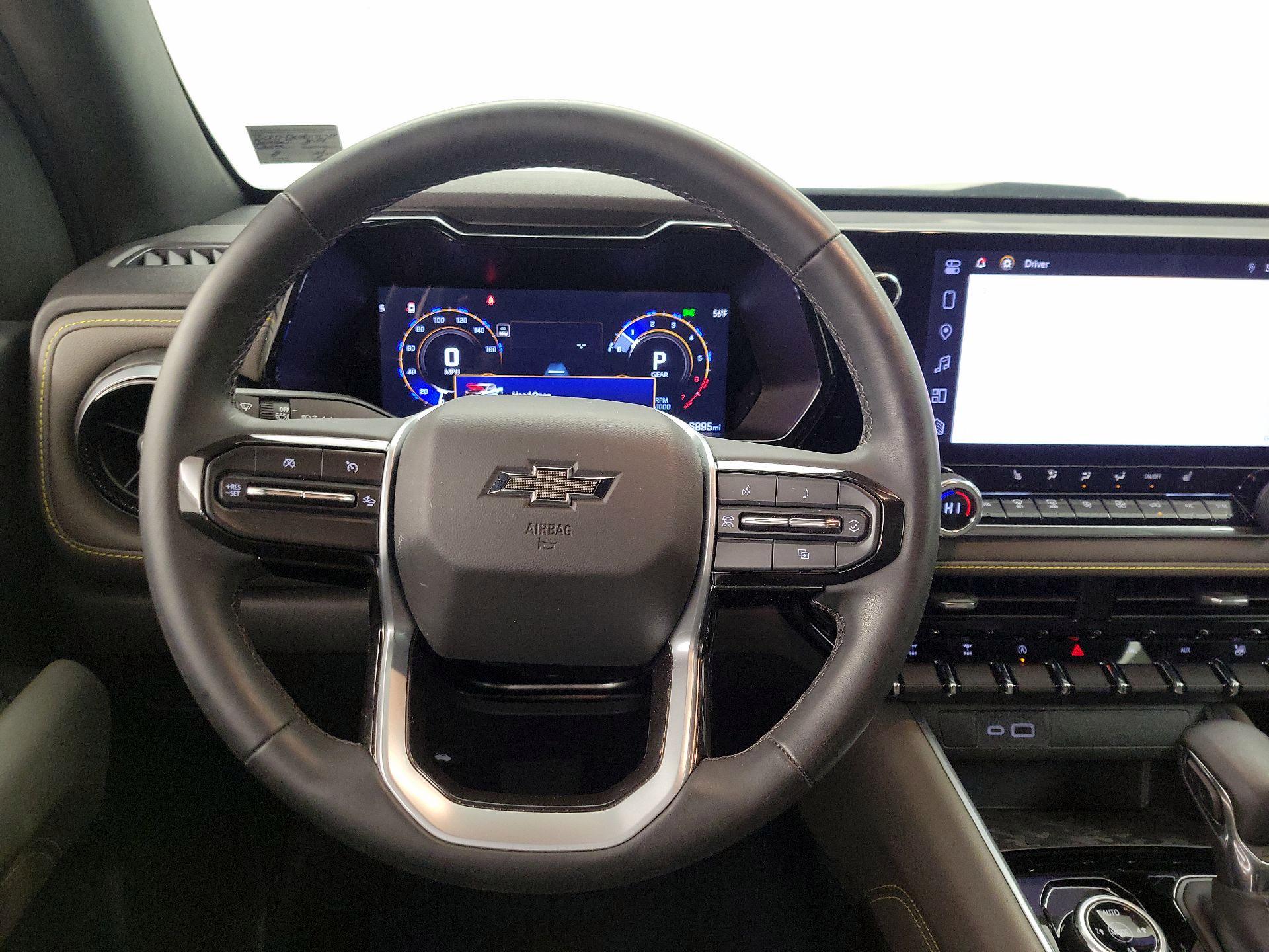 Thumbnail: 2024 Chevrolet Colorado - 10