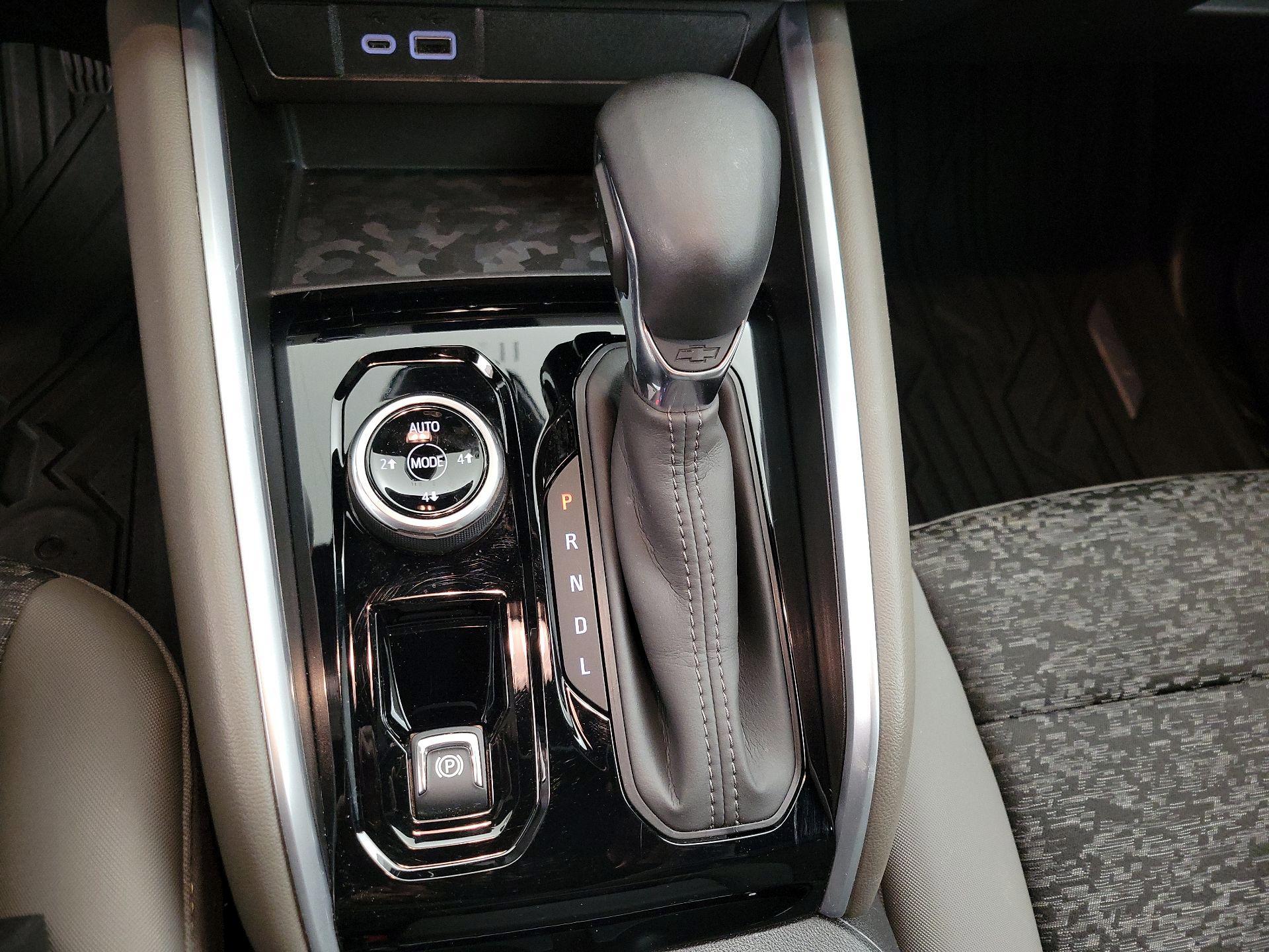 Thumbnail: 2024 Chevrolet Colorado - 18