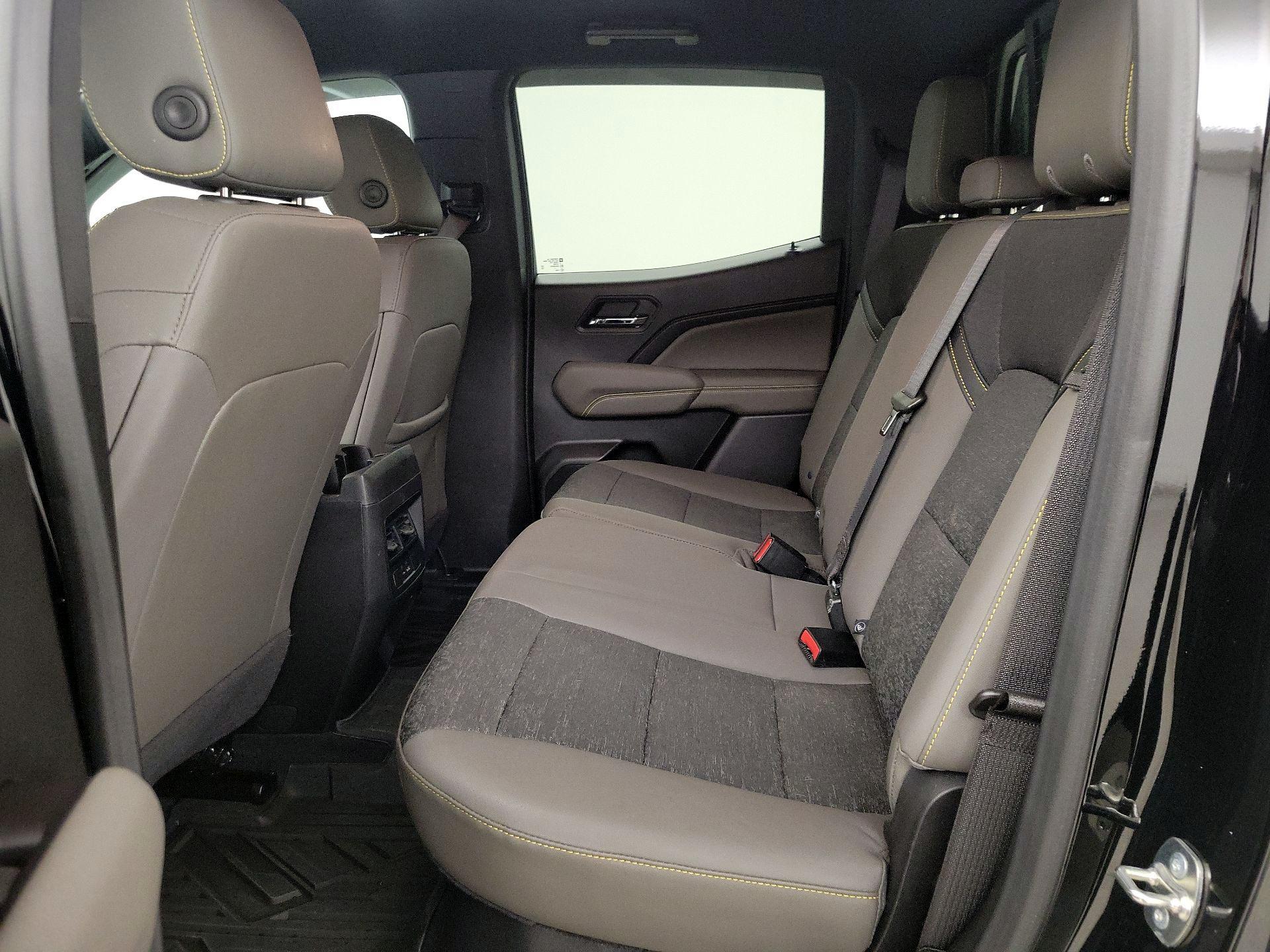 Thumbnail: 2024 Chevrolet Colorado - 20