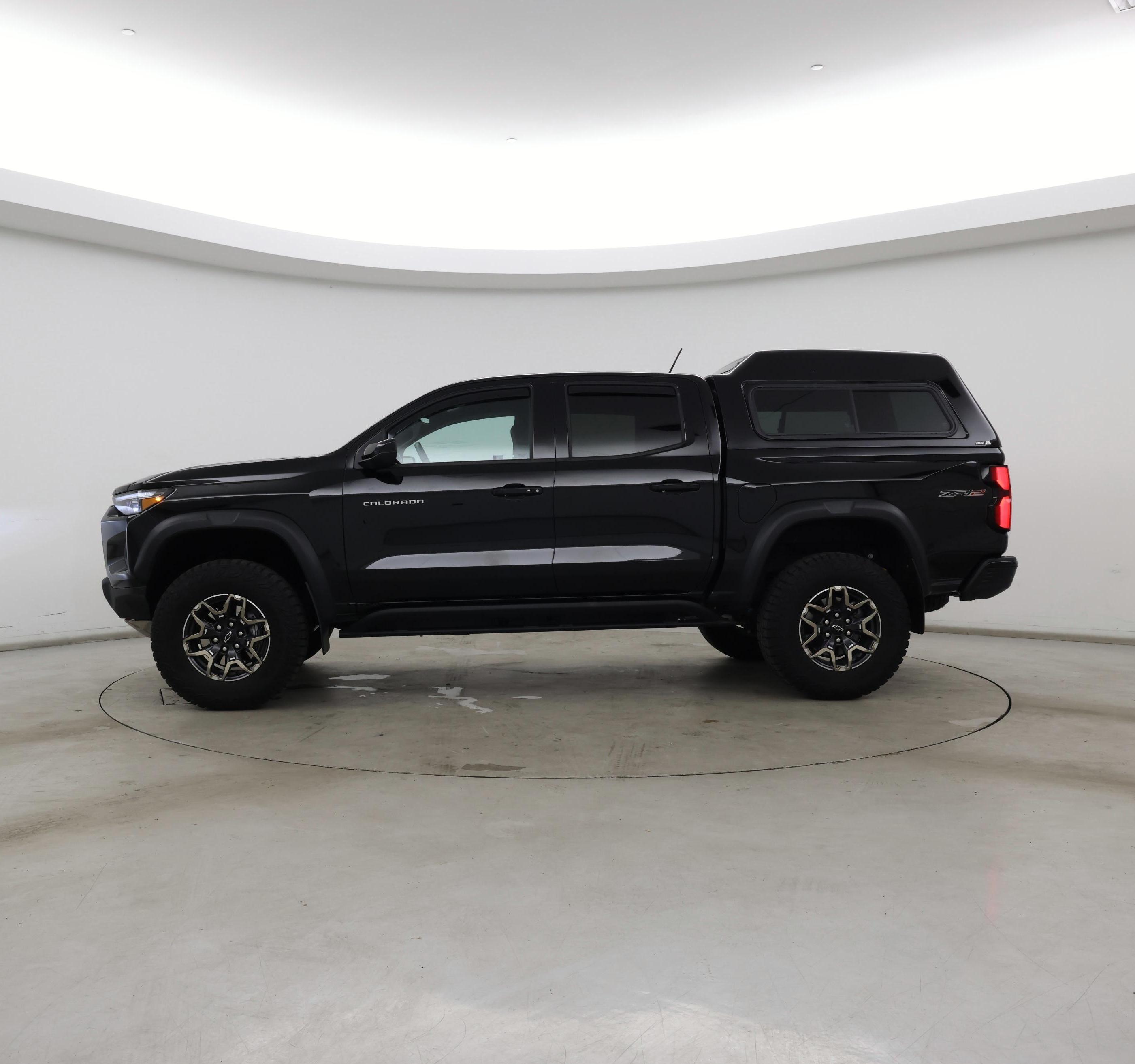 Thumbnail: 2024 Chevrolet Colorado - 3