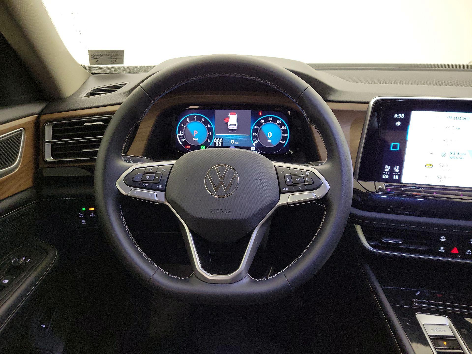 Thumbnail: 2024 Volkswagen Atlas - 10